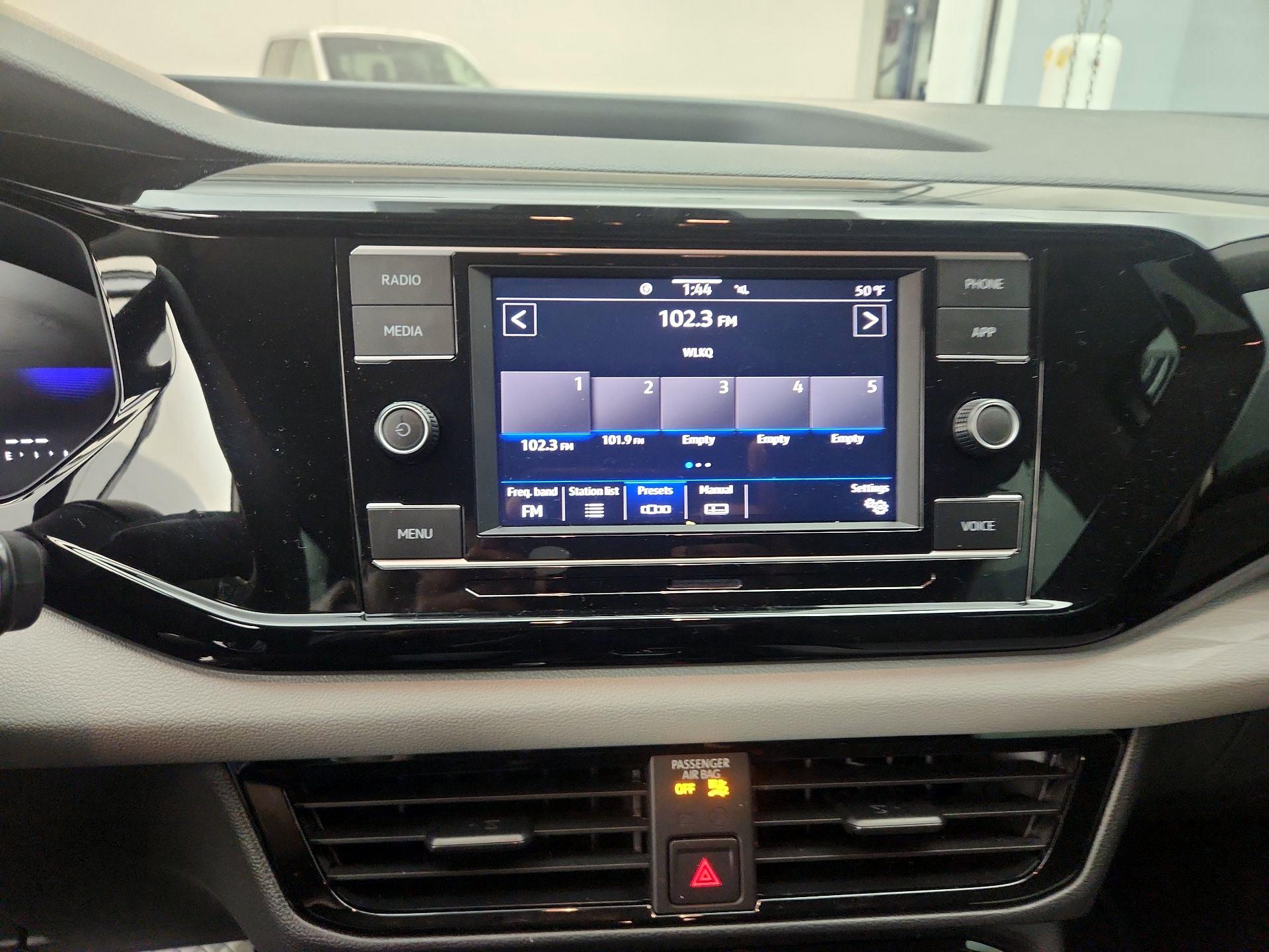 Thumbnail: 2024 Volkswagen Taos - 15