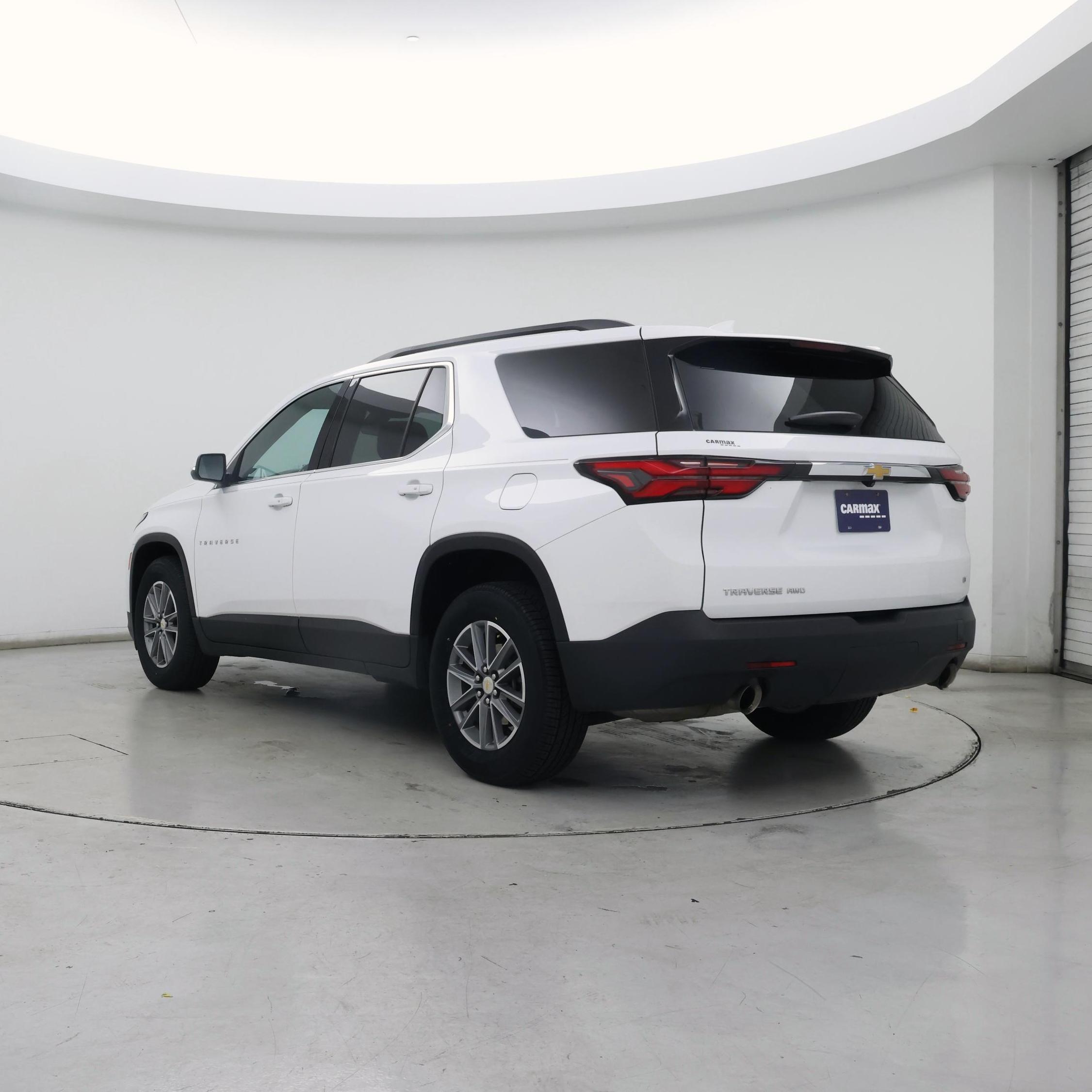 Thumbnail: 2022 Chevrolet Traverse - 2