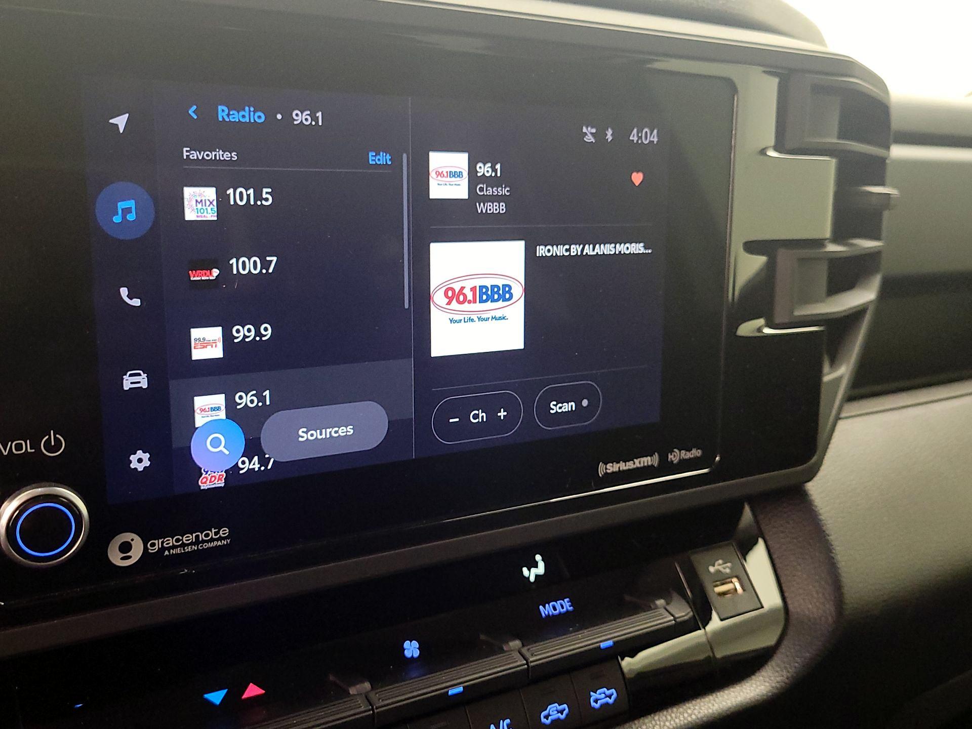 Thumbnail: 2022 Toyota Tundra - 15