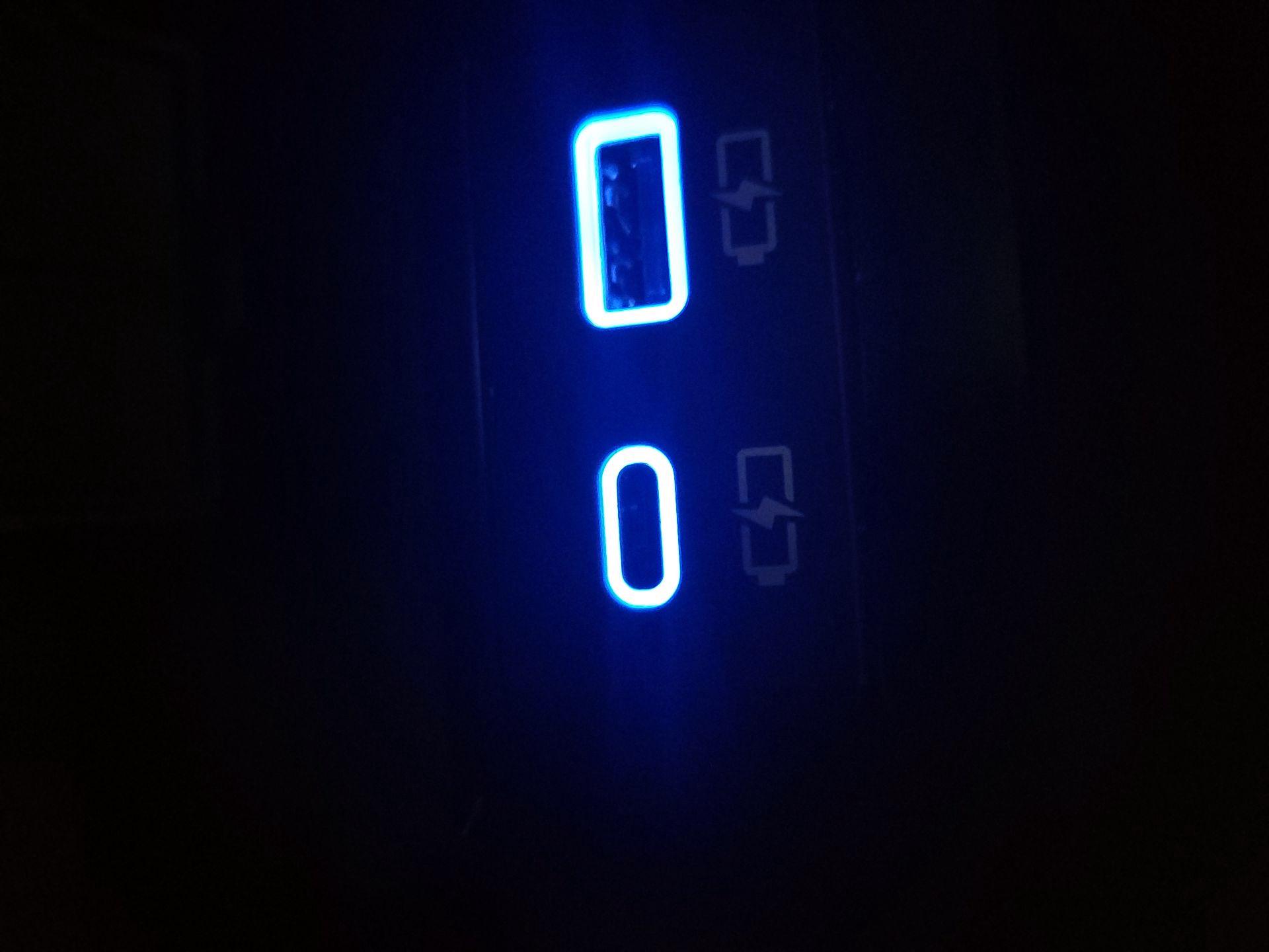 Thumbnail: 2022 Toyota Tundra - 18