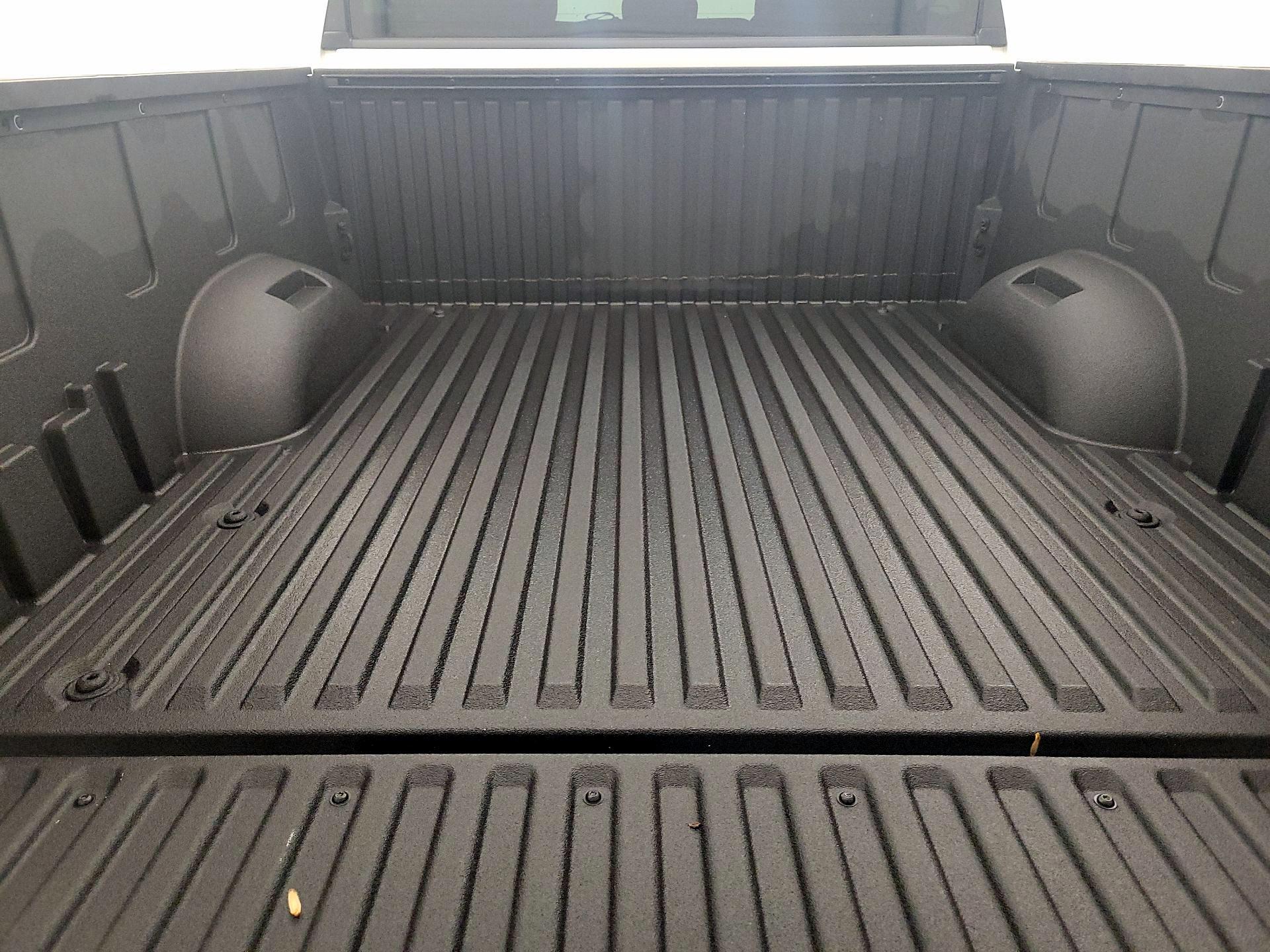 Thumbnail: 2022 Toyota Tundra - 20