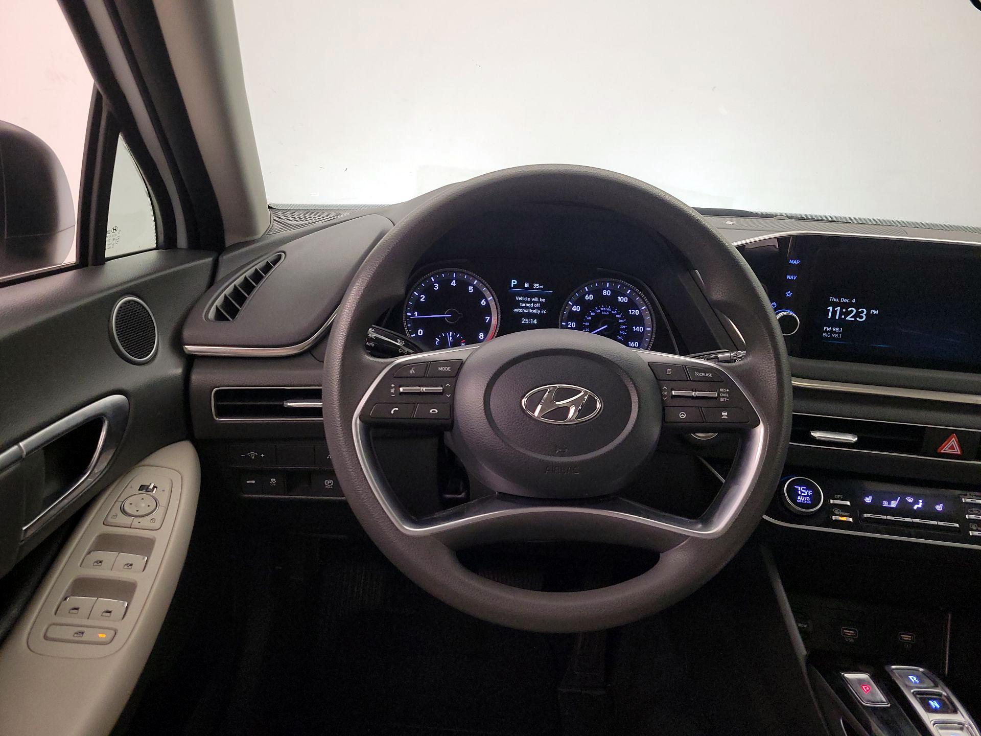 Thumbnail: 2023 Hyundai Sonata - 10