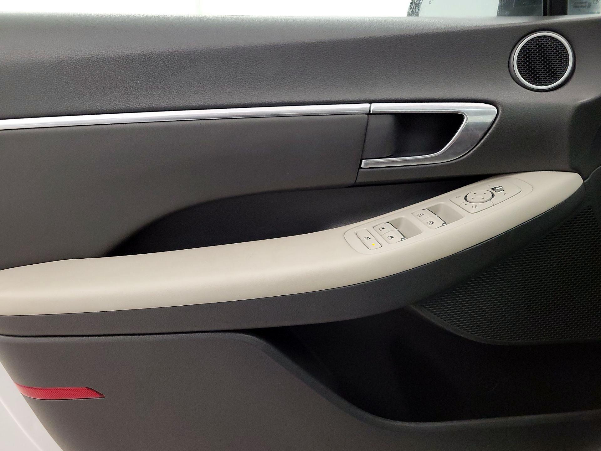 Thumbnail: 2023 Hyundai Sonata - 12