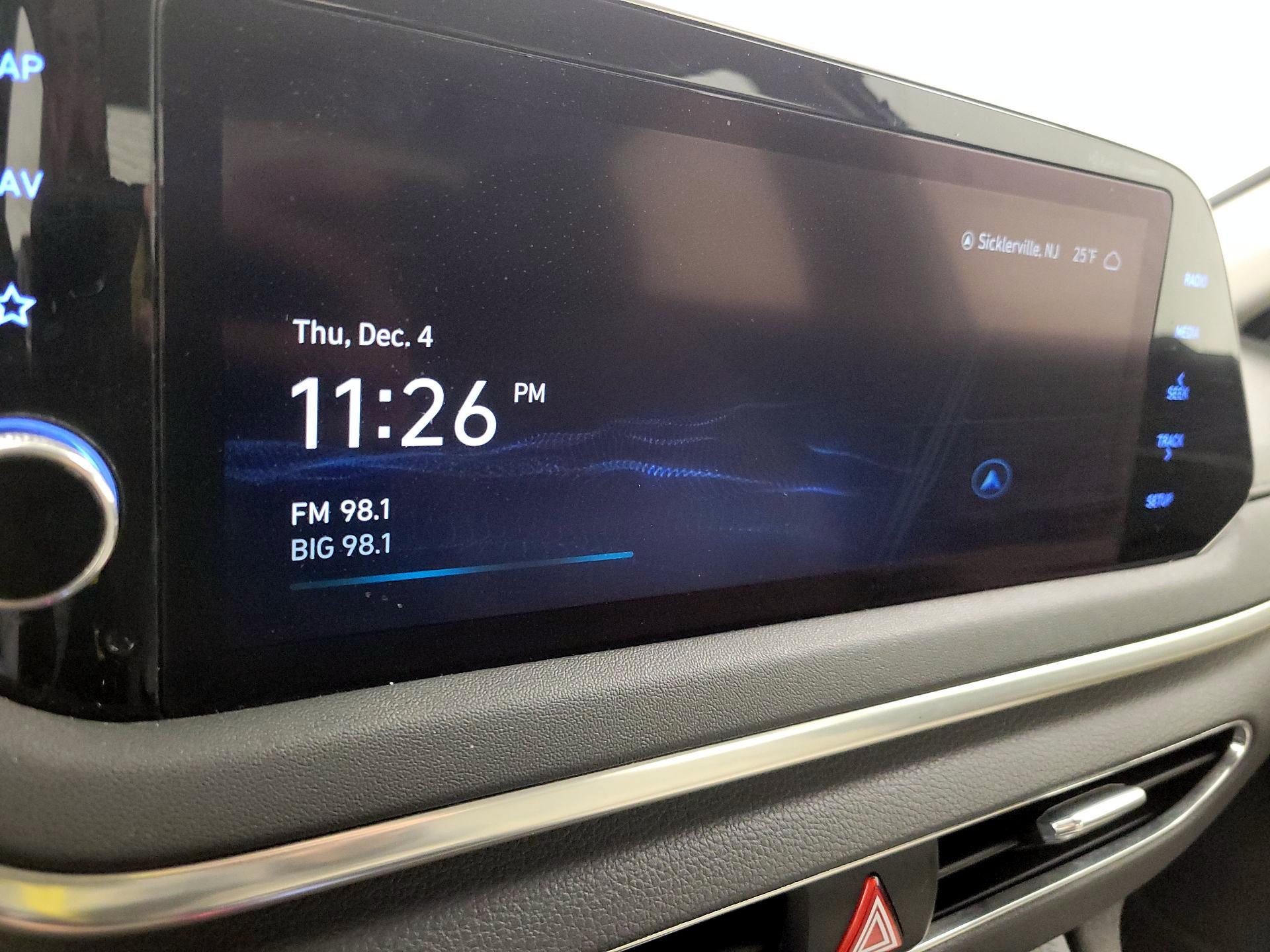 Thumbnail: 2023 Hyundai Sonata - 15