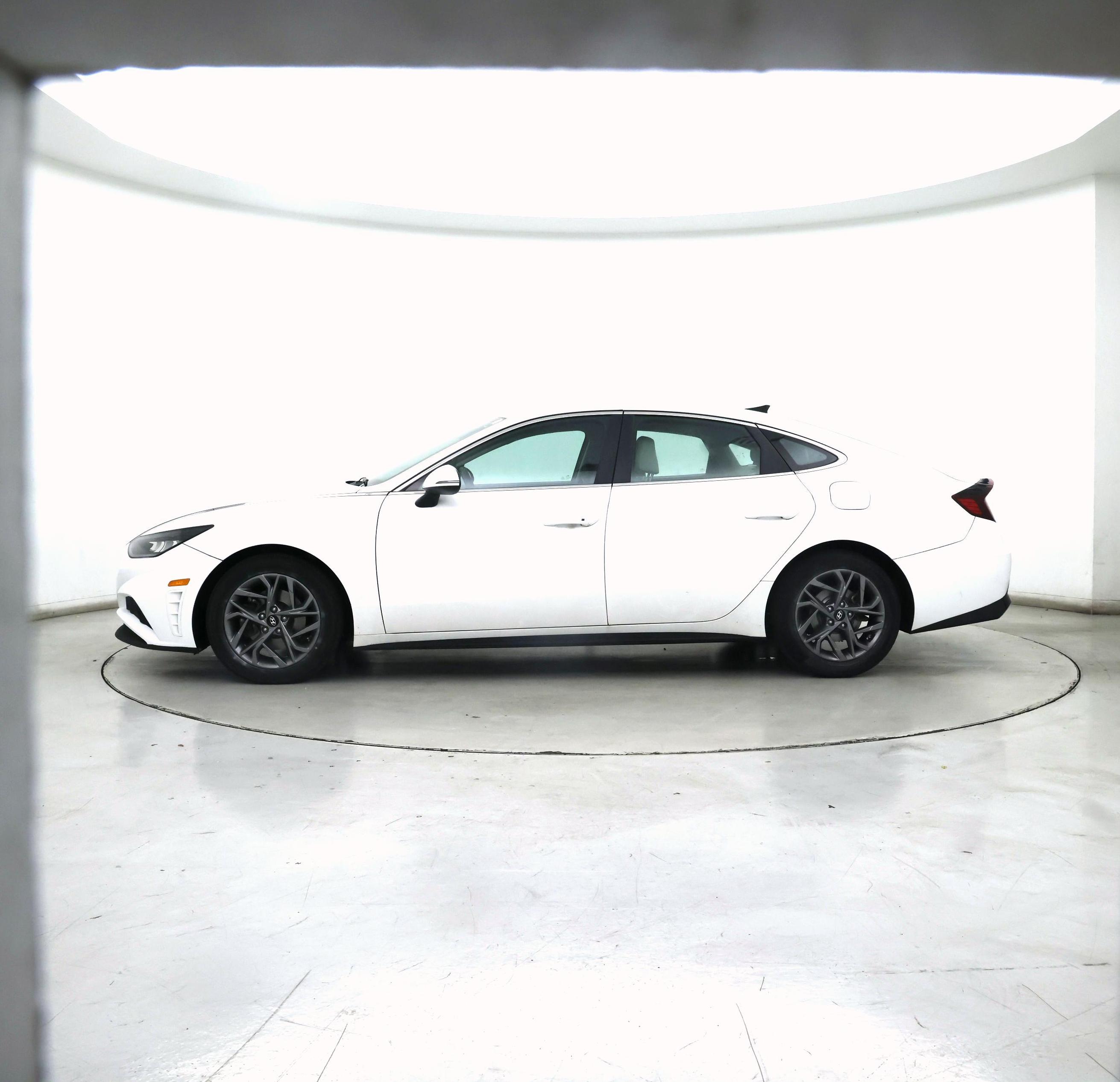 Thumbnail: 2023 Hyundai Sonata - 3