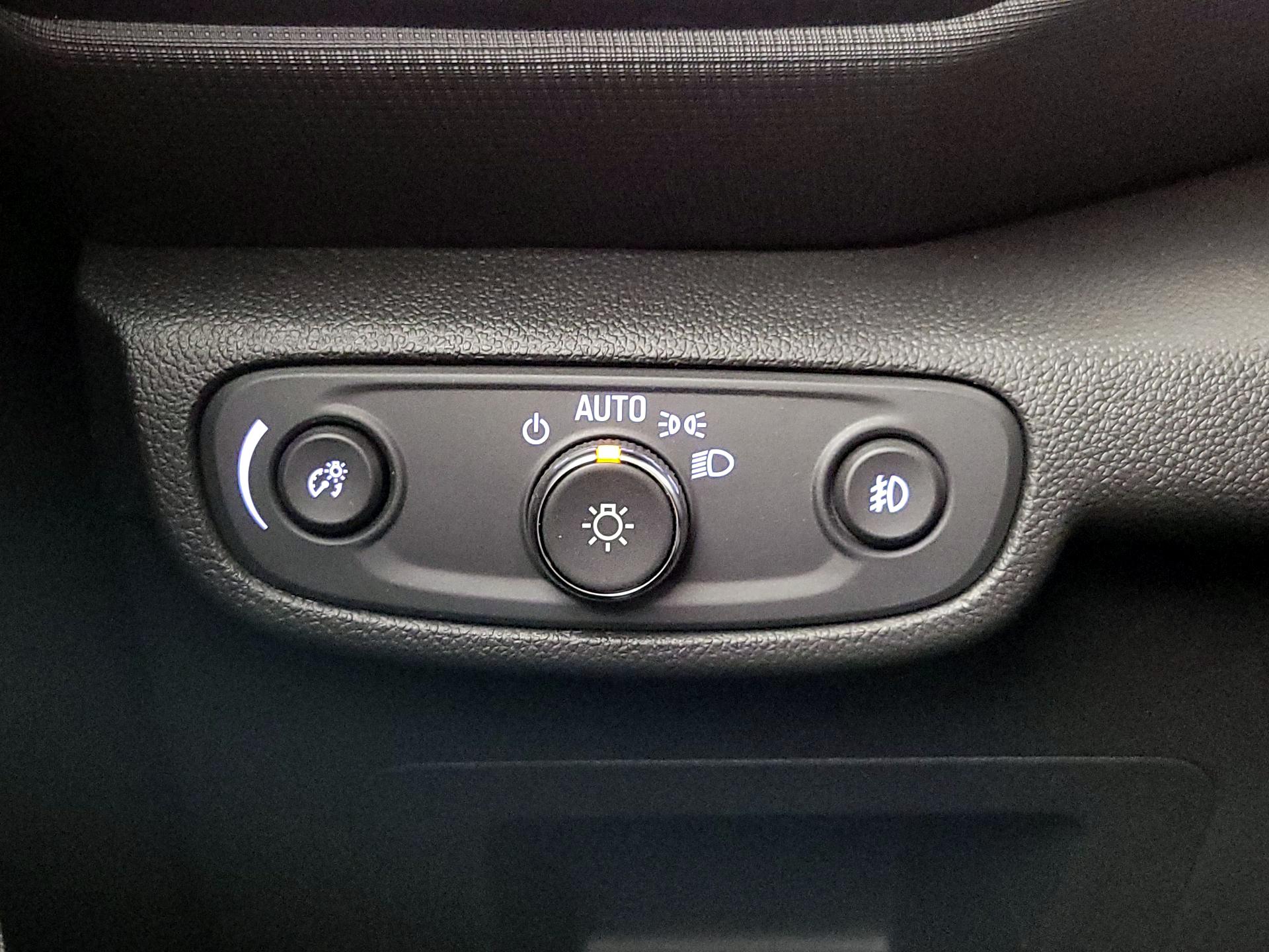 Thumbnail: 2023 Chevrolet TrailBlazer - 13