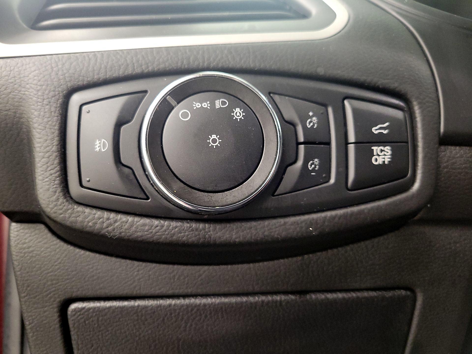 Thumbnail: 2022 Ford Edge - 13