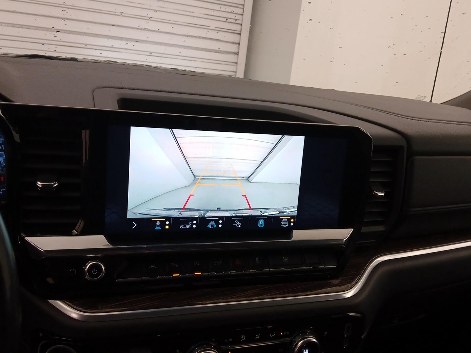 Thumbnail: 2022 GMC Sierra 1500 - 14