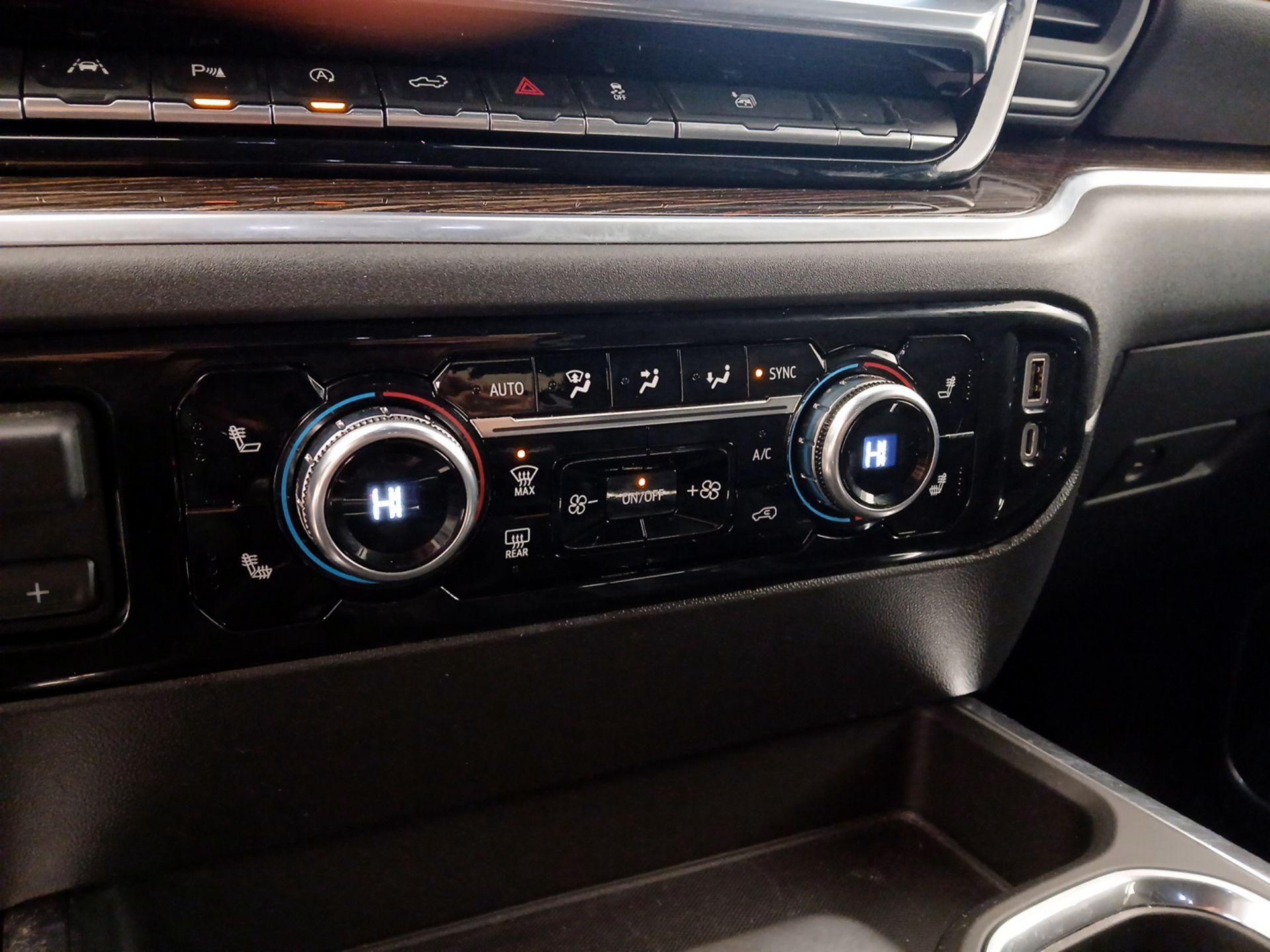 Thumbnail: 2022 GMC Sierra 1500 - 16