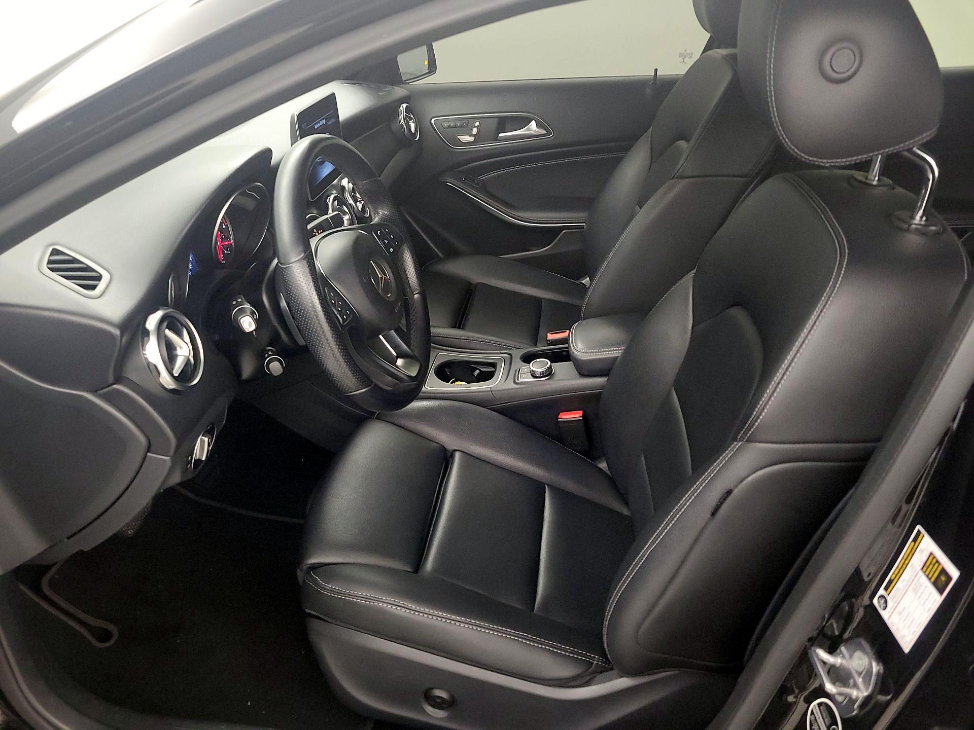 Thumbnail: 2019 Mercedes-Benz GLA - 11