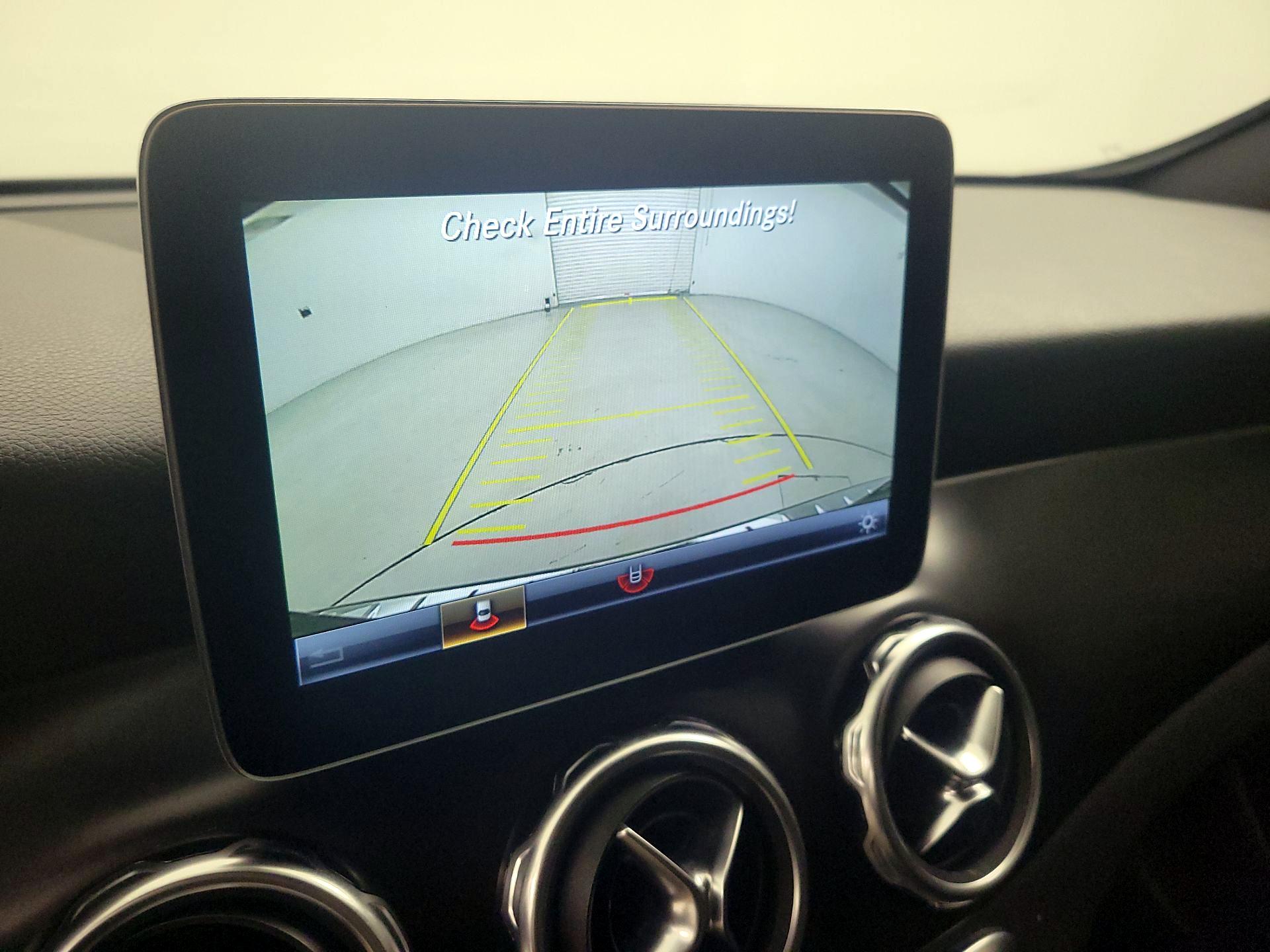 Thumbnail: 2019 Mercedes-Benz GLA - 15