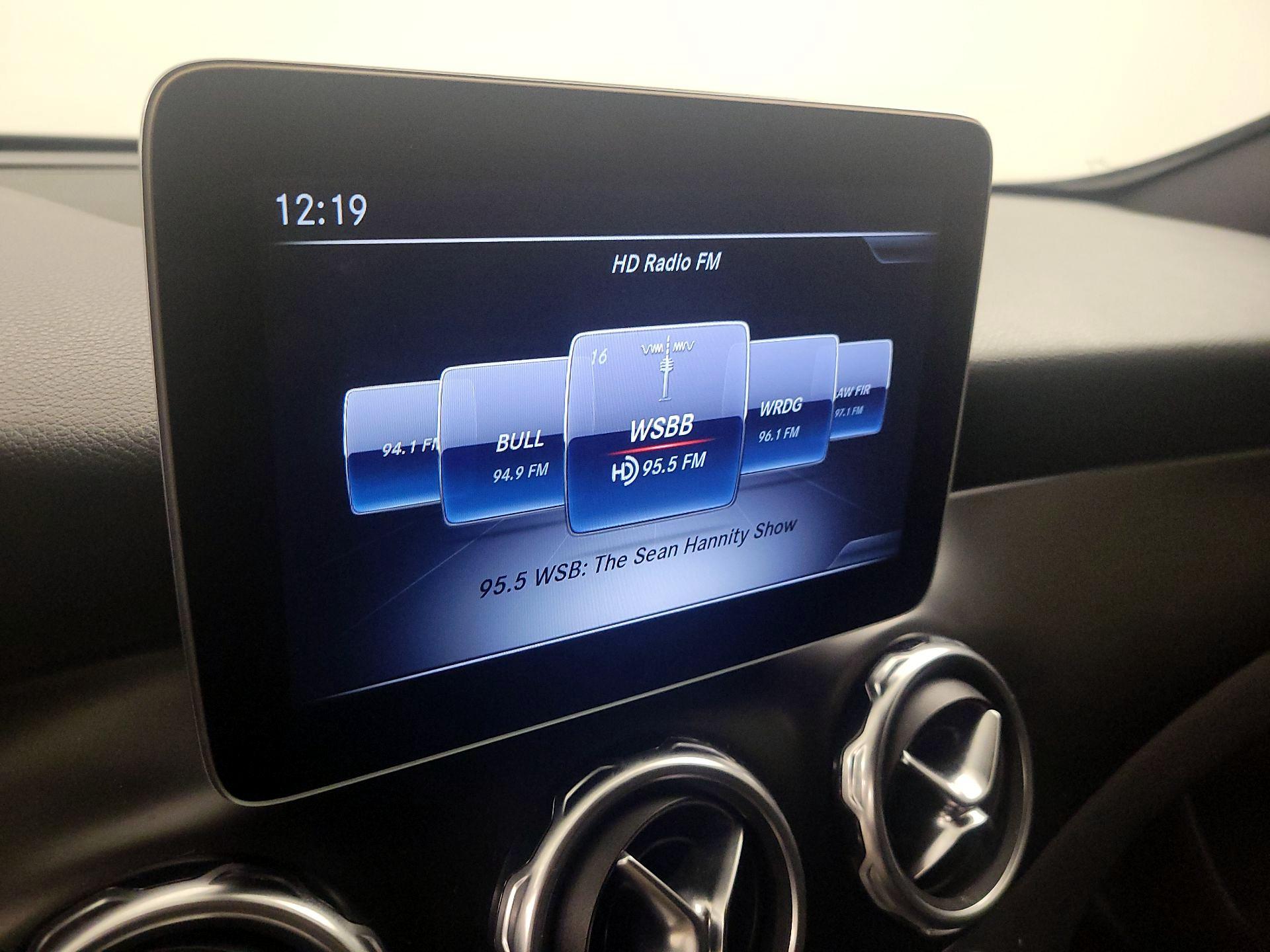 Thumbnail: 2019 Mercedes-Benz GLA - 16