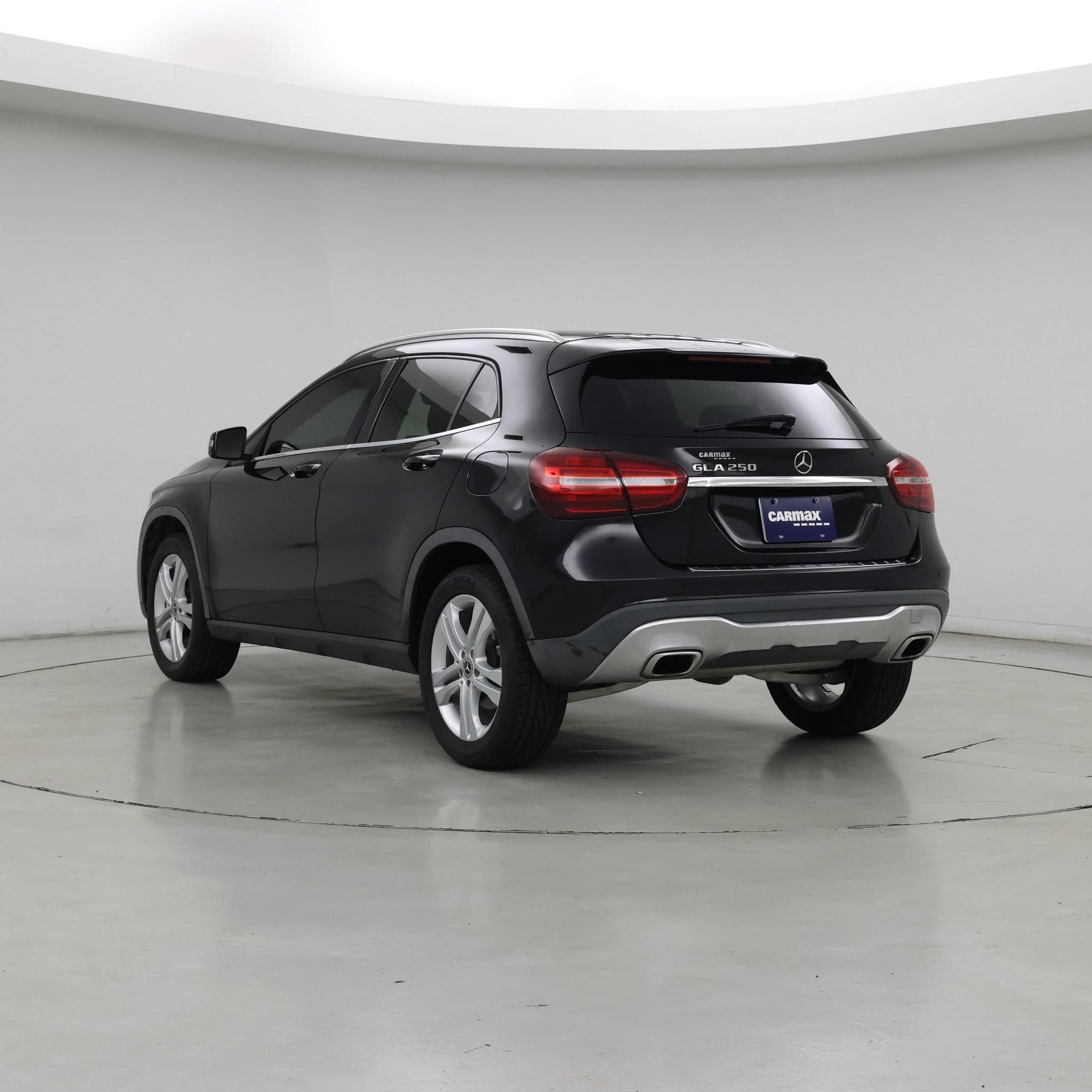 Thumbnail: 2019 Mercedes-Benz GLA - 2