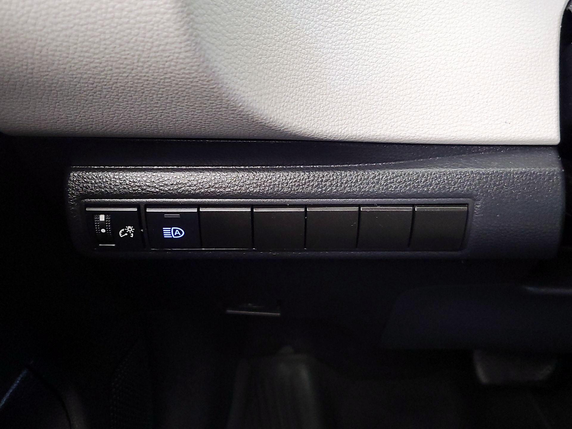 Thumbnail: 2020 Toyota Corolla - 13