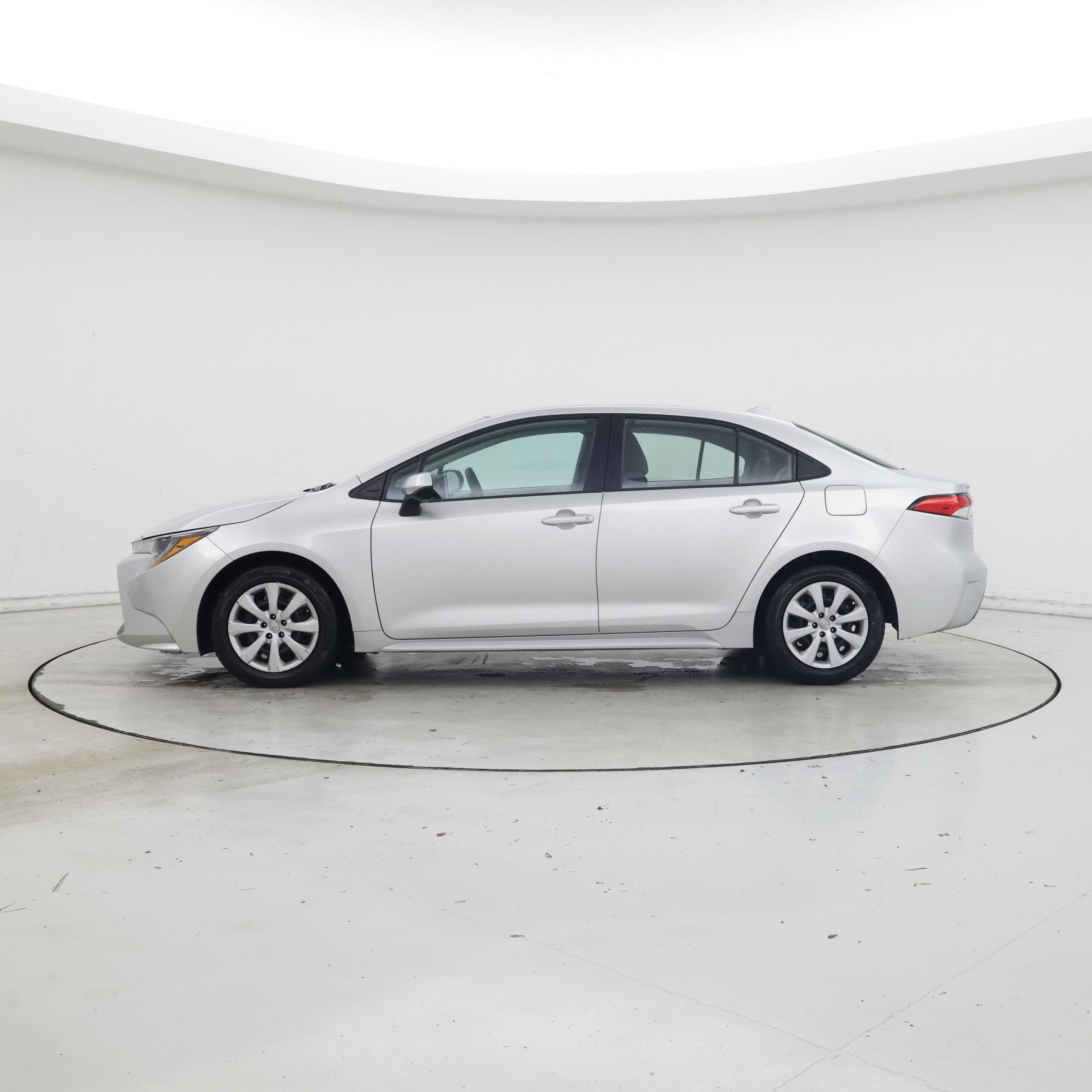 Thumbnail: 2020 Toyota Corolla - 3