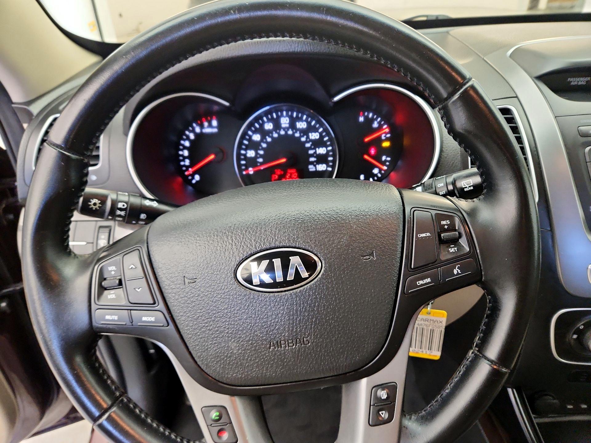 Thumbnail: 2015 Kia Sorento - 10