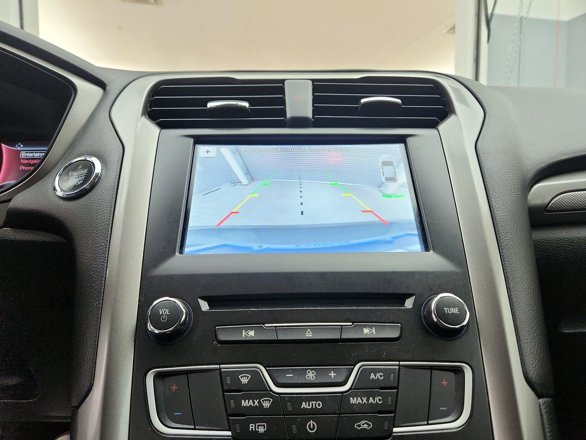 Thumbnail: 2018 Ford Fusion - 15