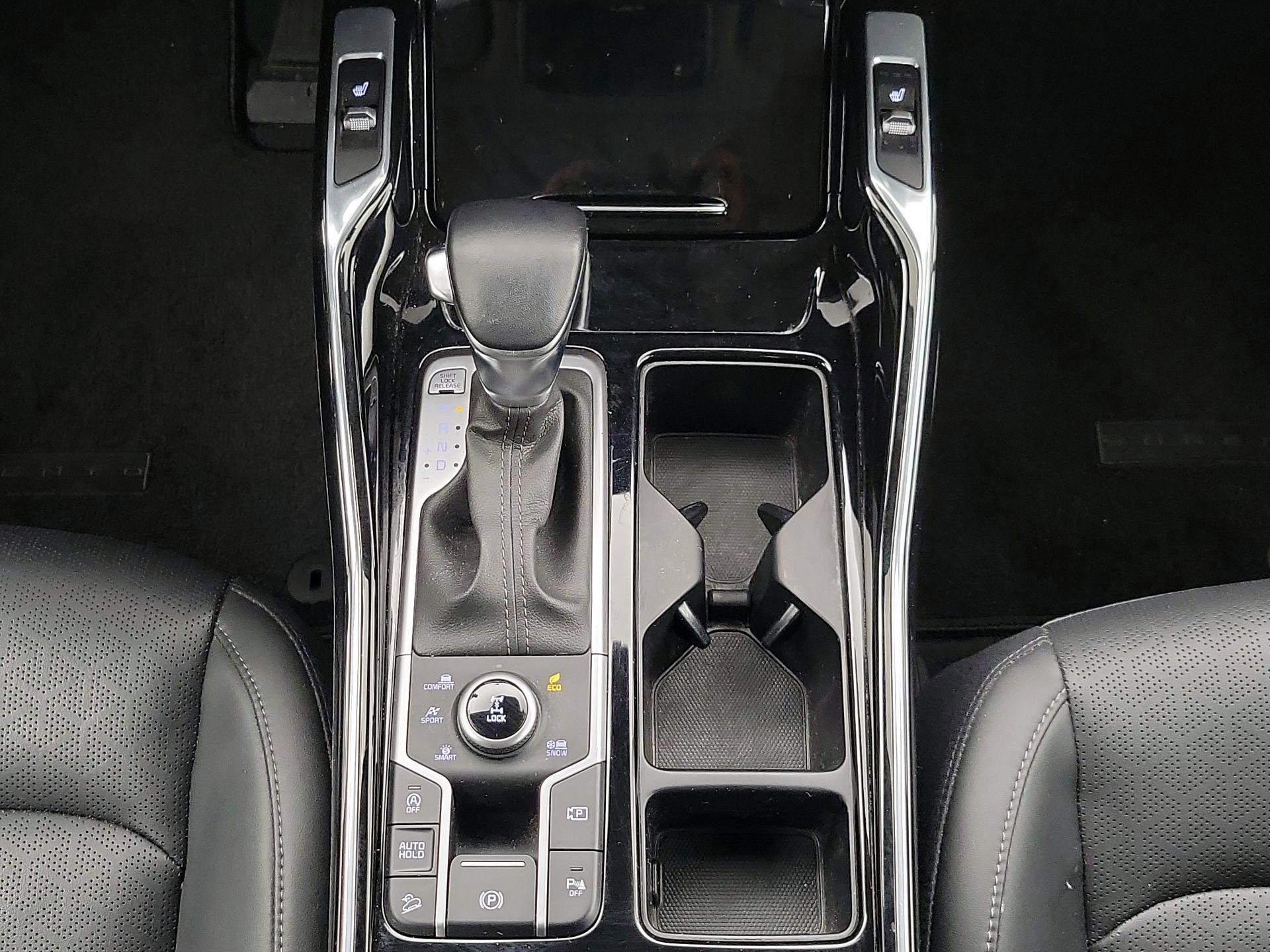 Thumbnail: 2023 Kia Sorento - 18