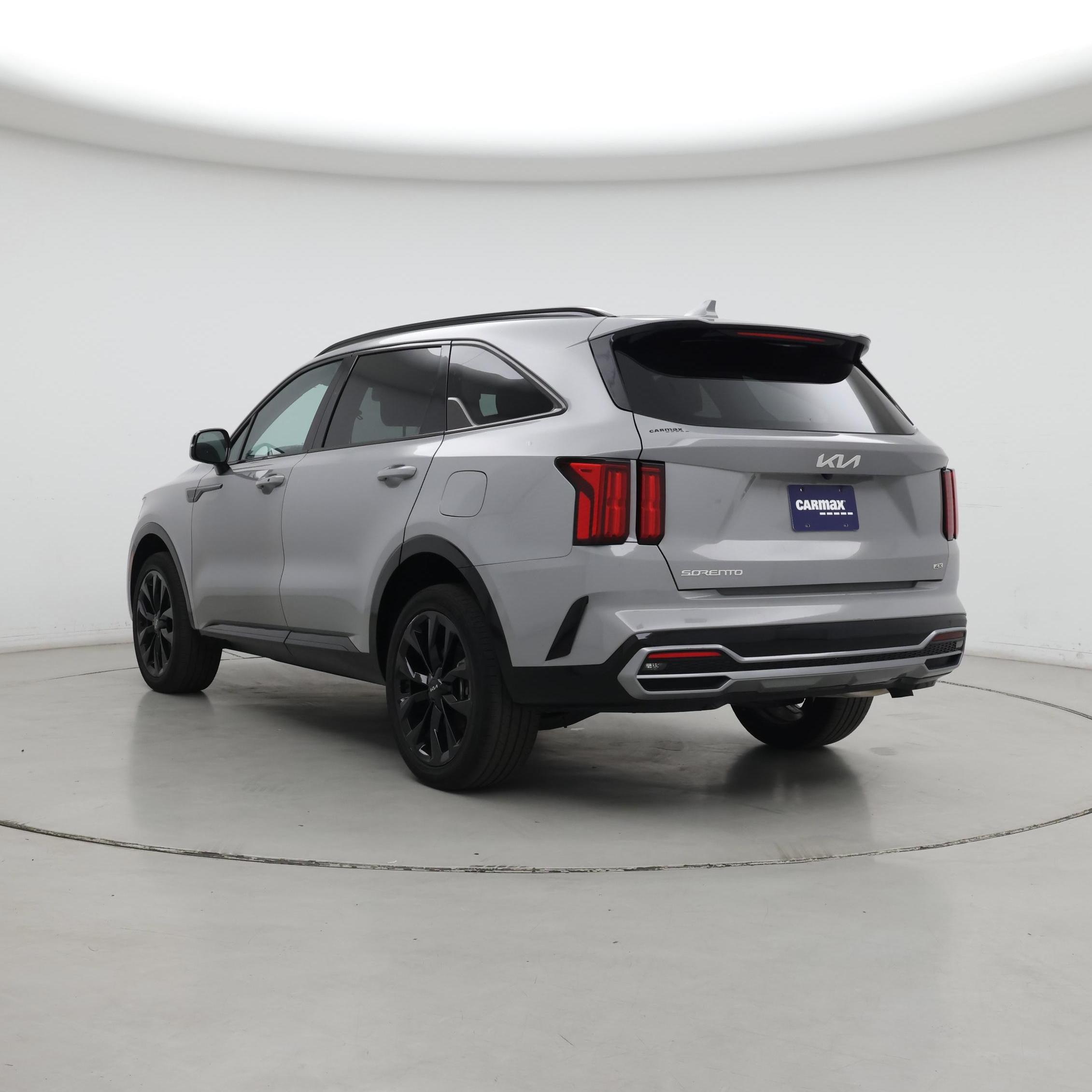 Thumbnail: 2023 Kia Sorento - 2