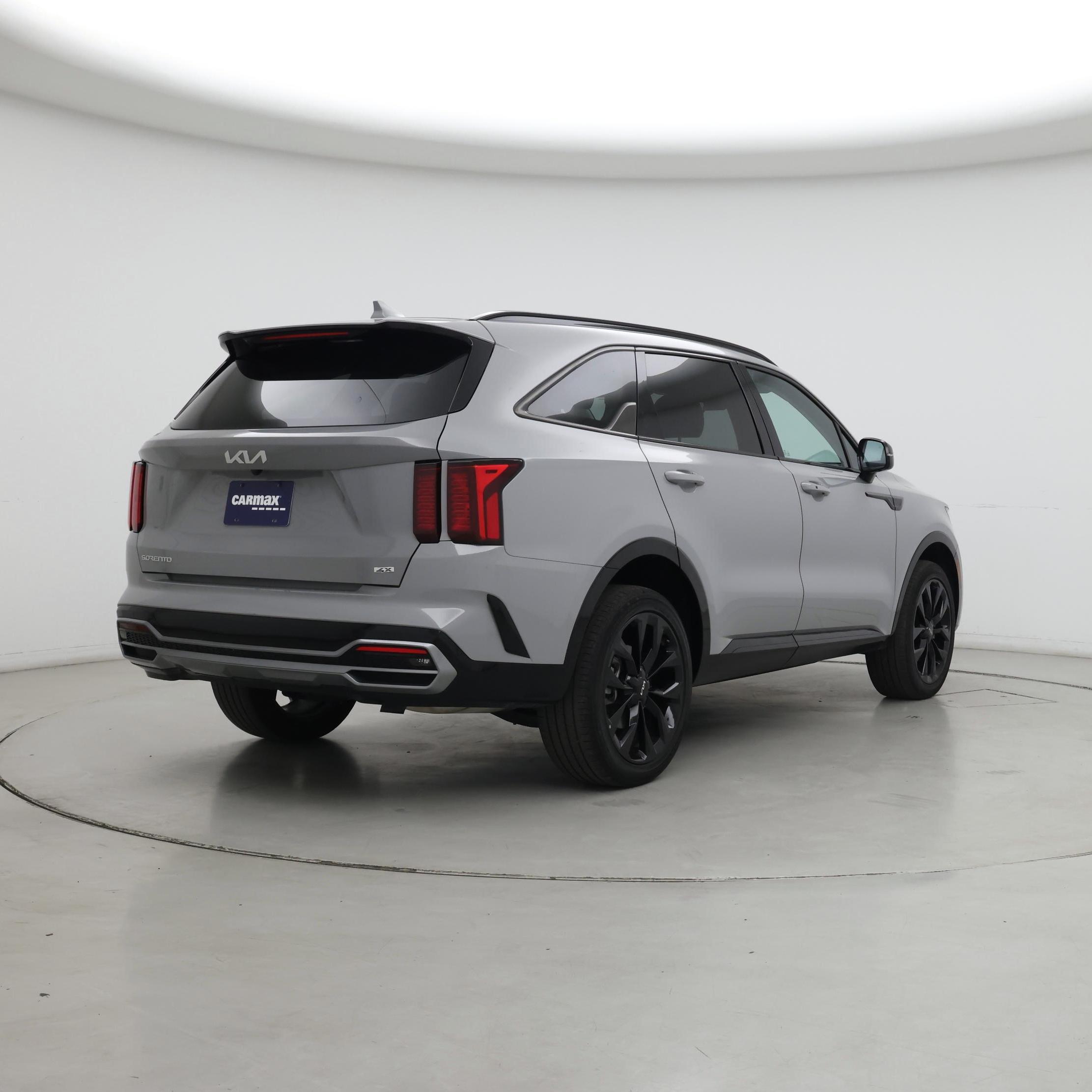 Thumbnail: 2023 Kia Sorento - 8