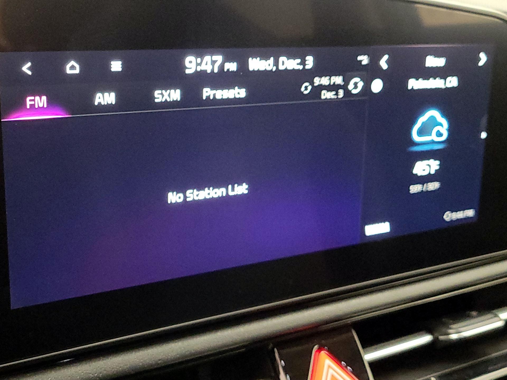 Thumbnail: 2023 Kia Niro - 16