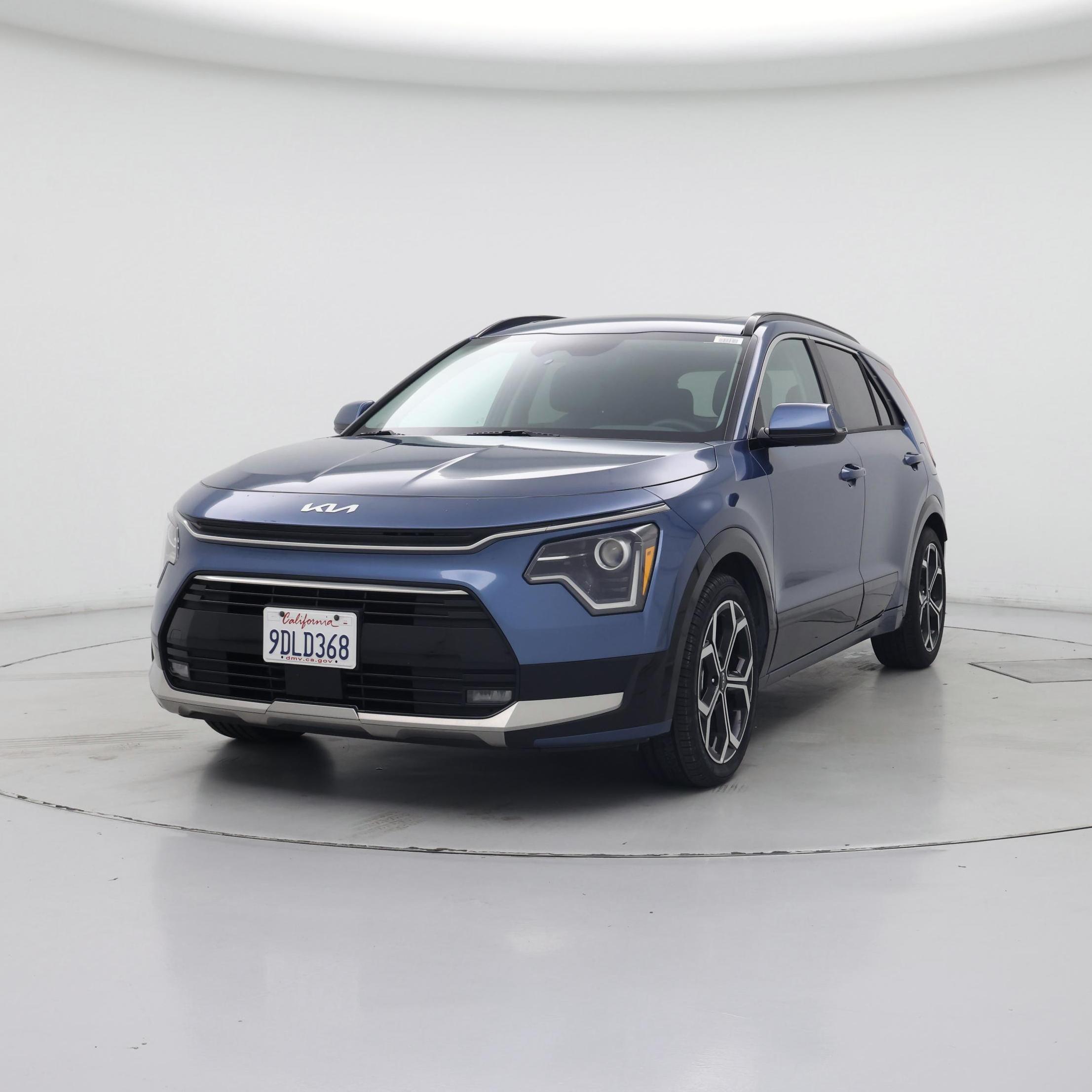 Thumbnail: 2023 Kia Niro - 4