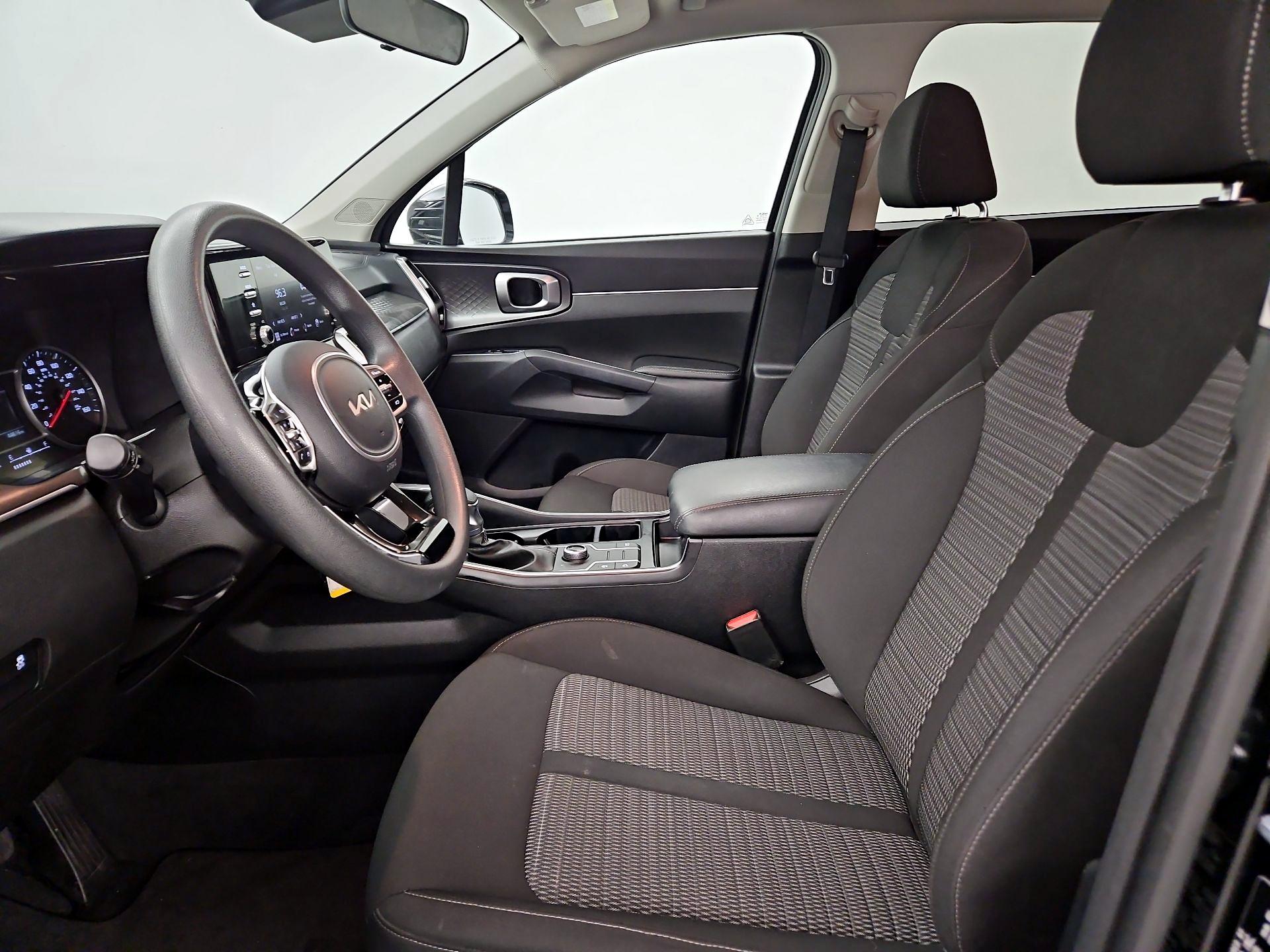 Thumbnail: 2022 Kia Sorento - 11