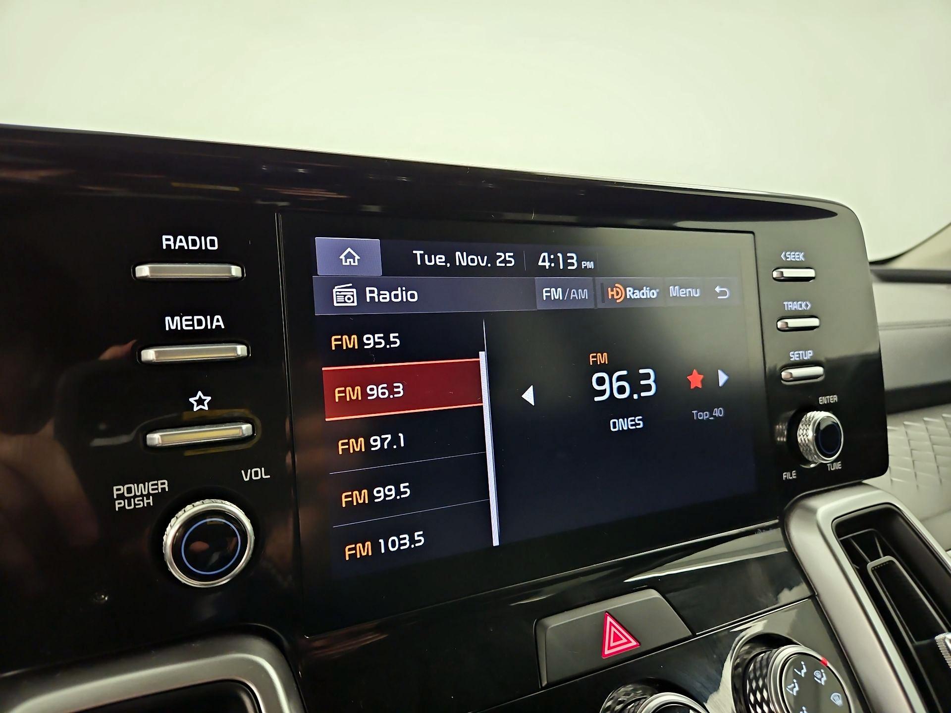 Thumbnail: 2022 Kia Sorento - 15