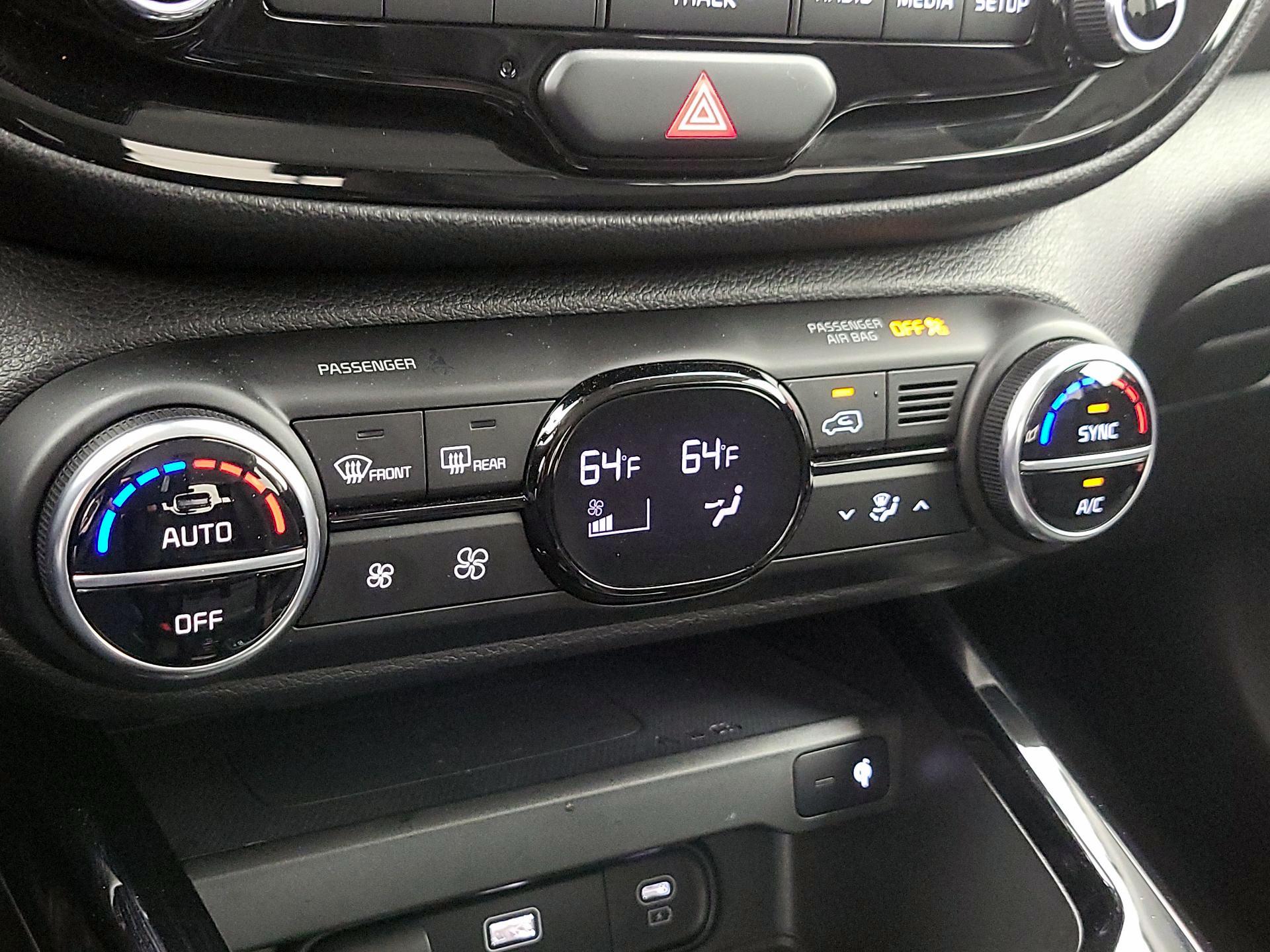 Thumbnail: 2023 Kia Soul - 17