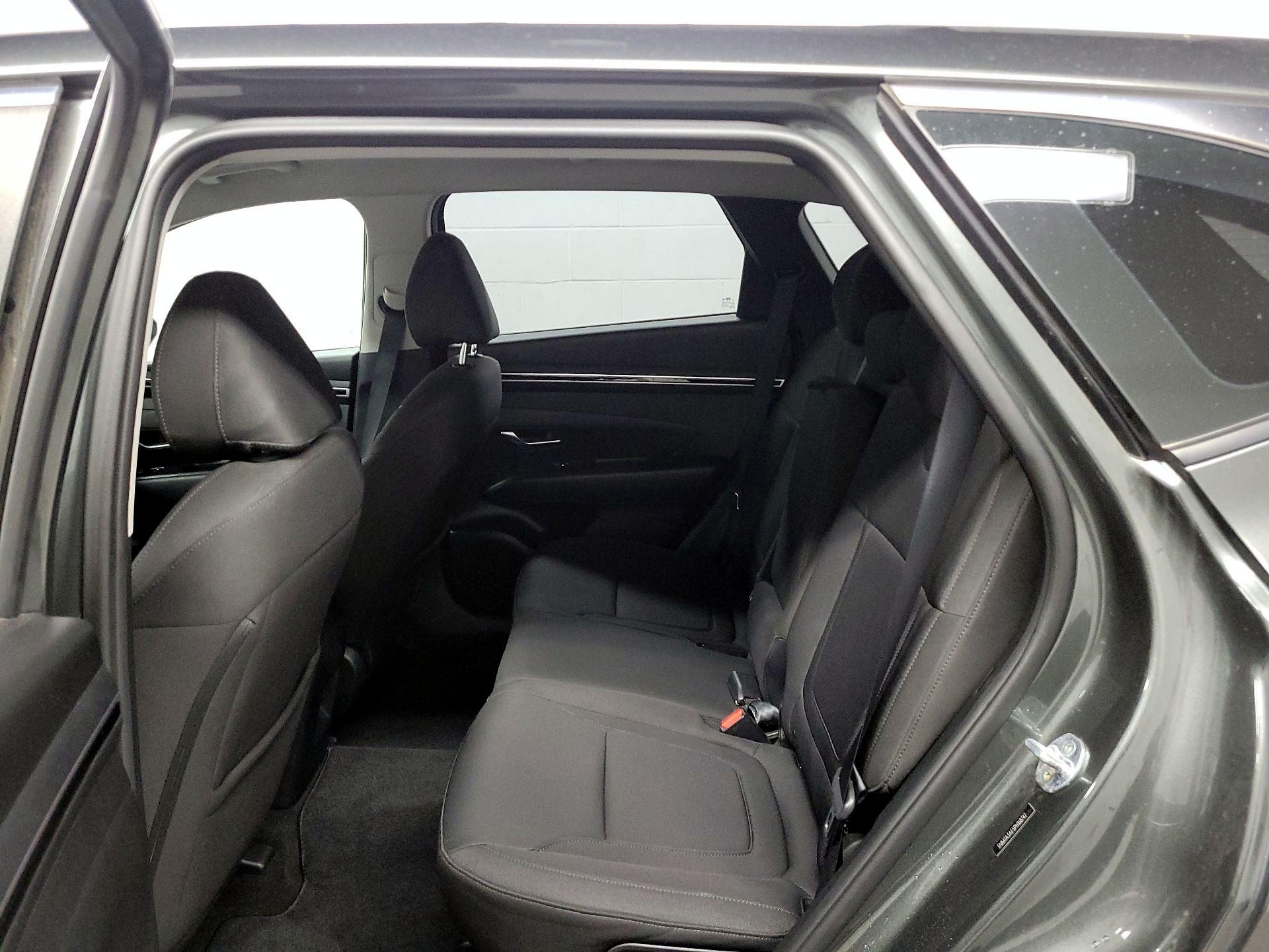 Thumbnail: 2023 Hyundai Tucson - 16