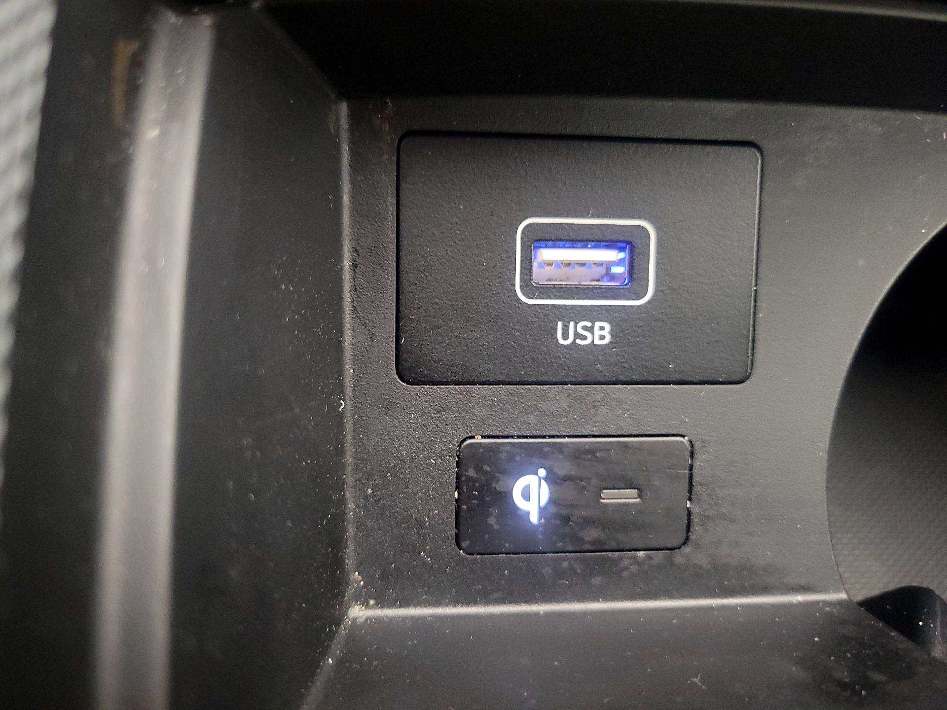 Thumbnail: 2023 Hyundai Santa Fe - 19