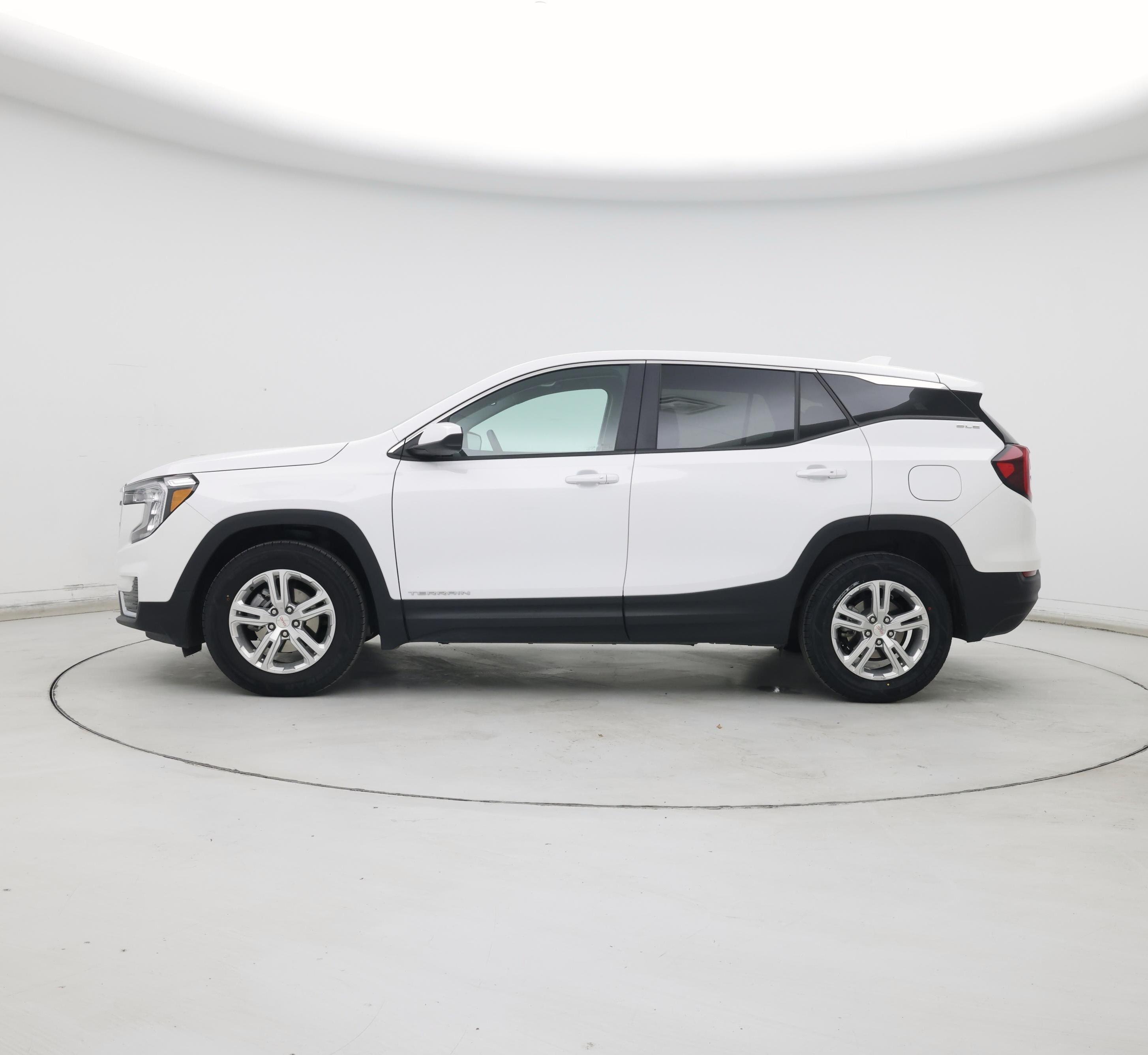 Thumbnail: 2024 GMC Terrain - 3