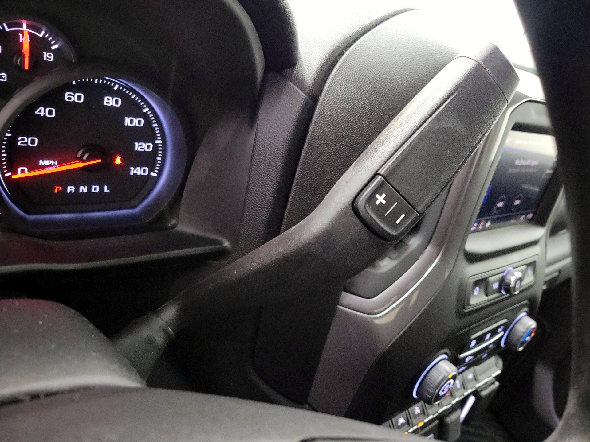 Thumbnail: 2022 Chevrolet Silverado 1500 - 17