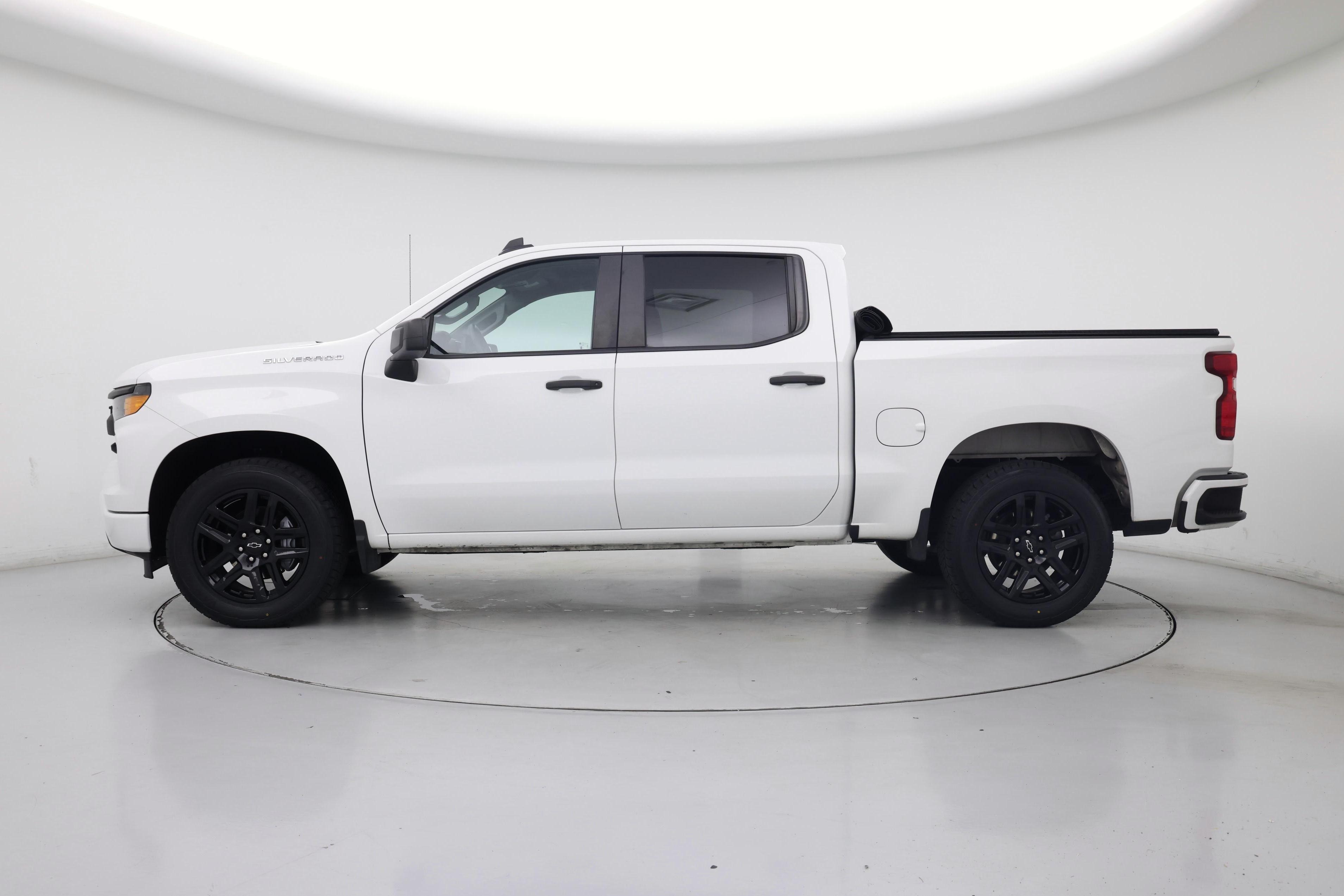 Thumbnail: 2022 Chevrolet Silverado 1500 - 3