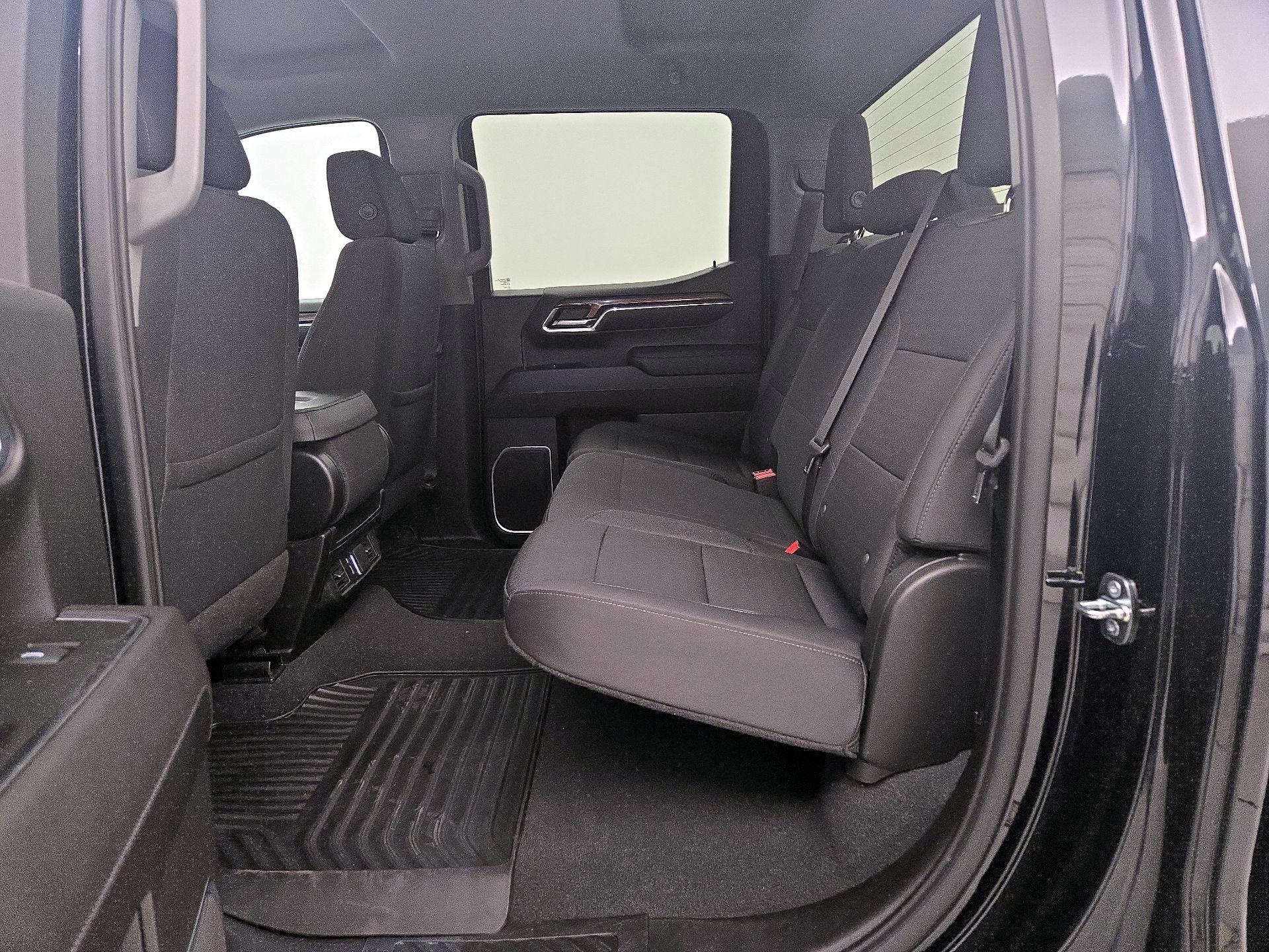 Thumbnail: 2023 Chevrolet Silverado 1500 - 20