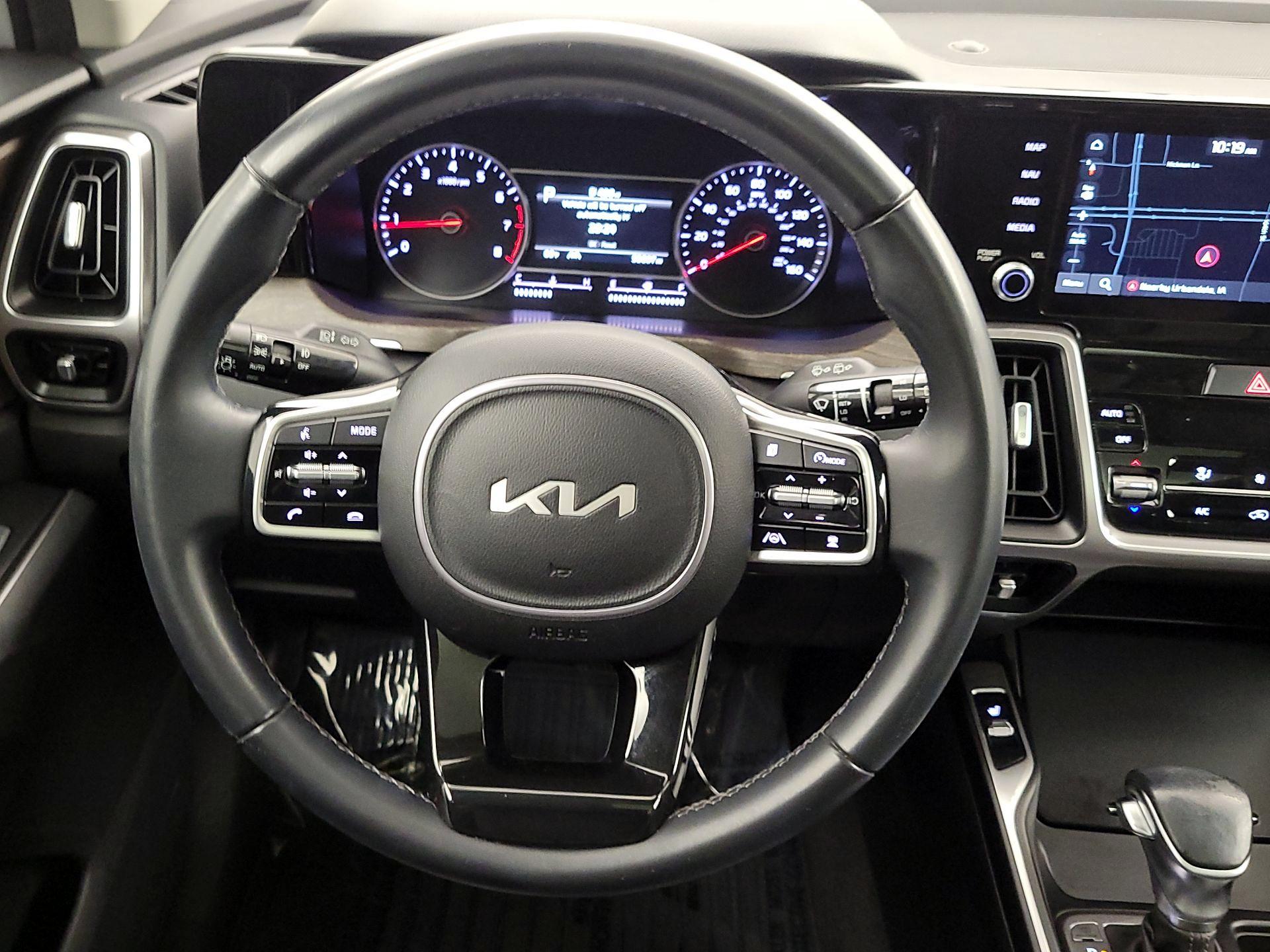 Thumbnail: 2022 Kia Sorento - 10