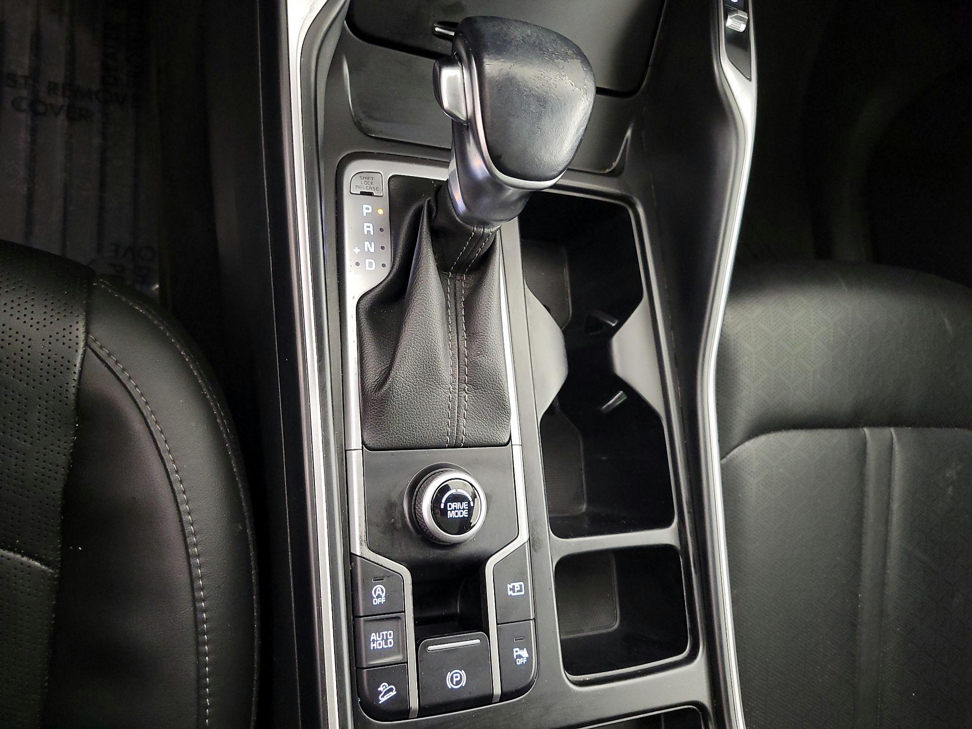 Thumbnail: 2022 Kia Sorento - 18