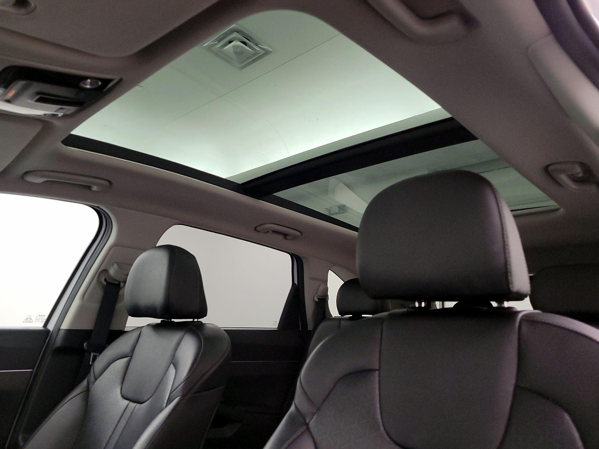 Thumbnail: 2022 Kia Sorento - 20