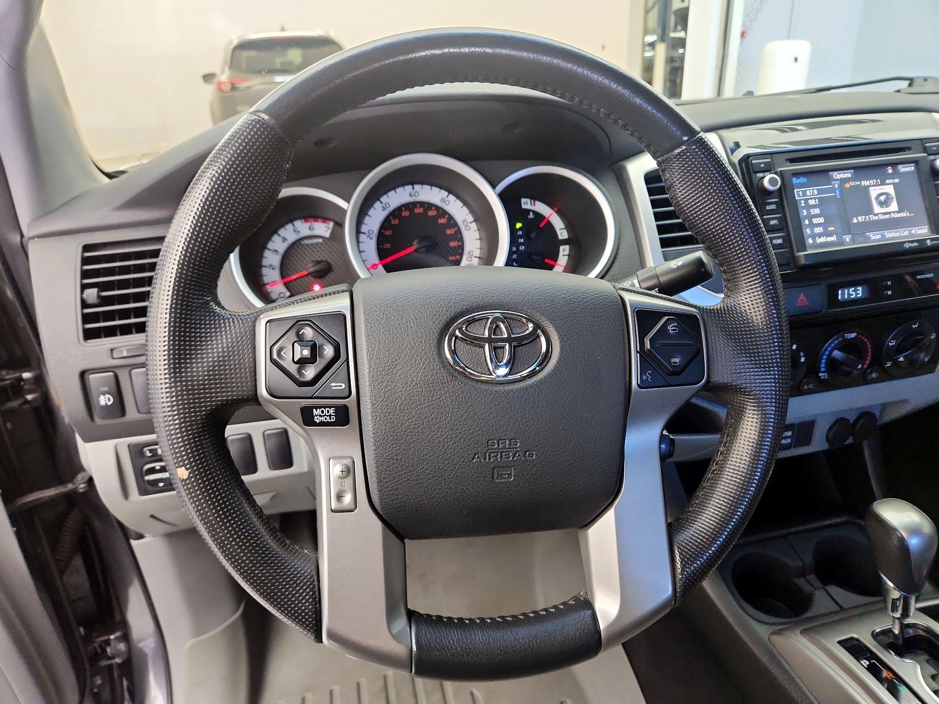 Thumbnail: 2014 Toyota Tacoma - 10