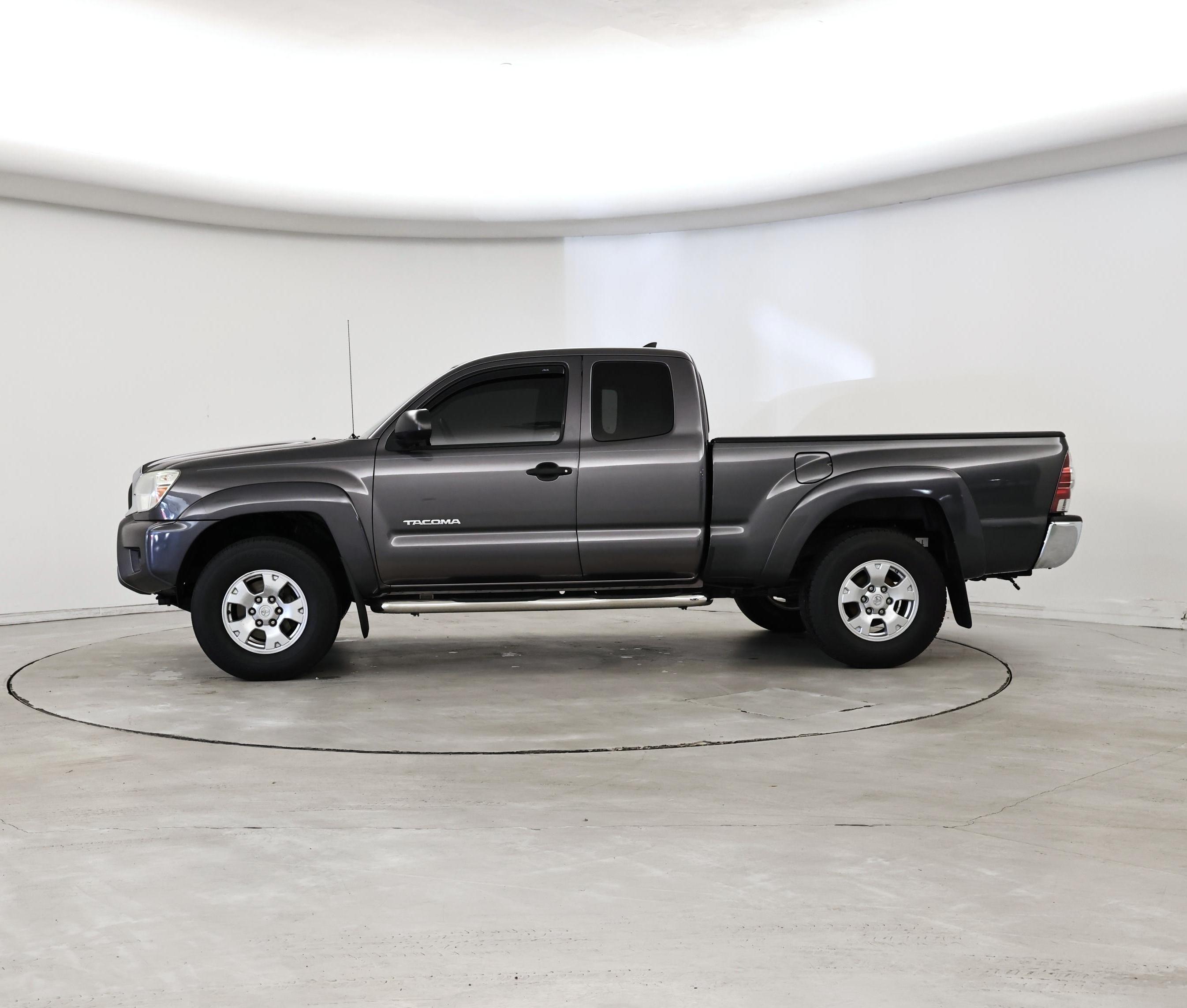 Thumbnail: 2014 Toyota Tacoma - 3