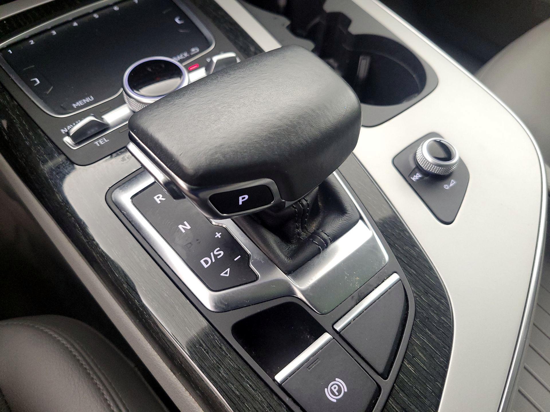 Thumbnail: 2018 Audi Q7 - 18