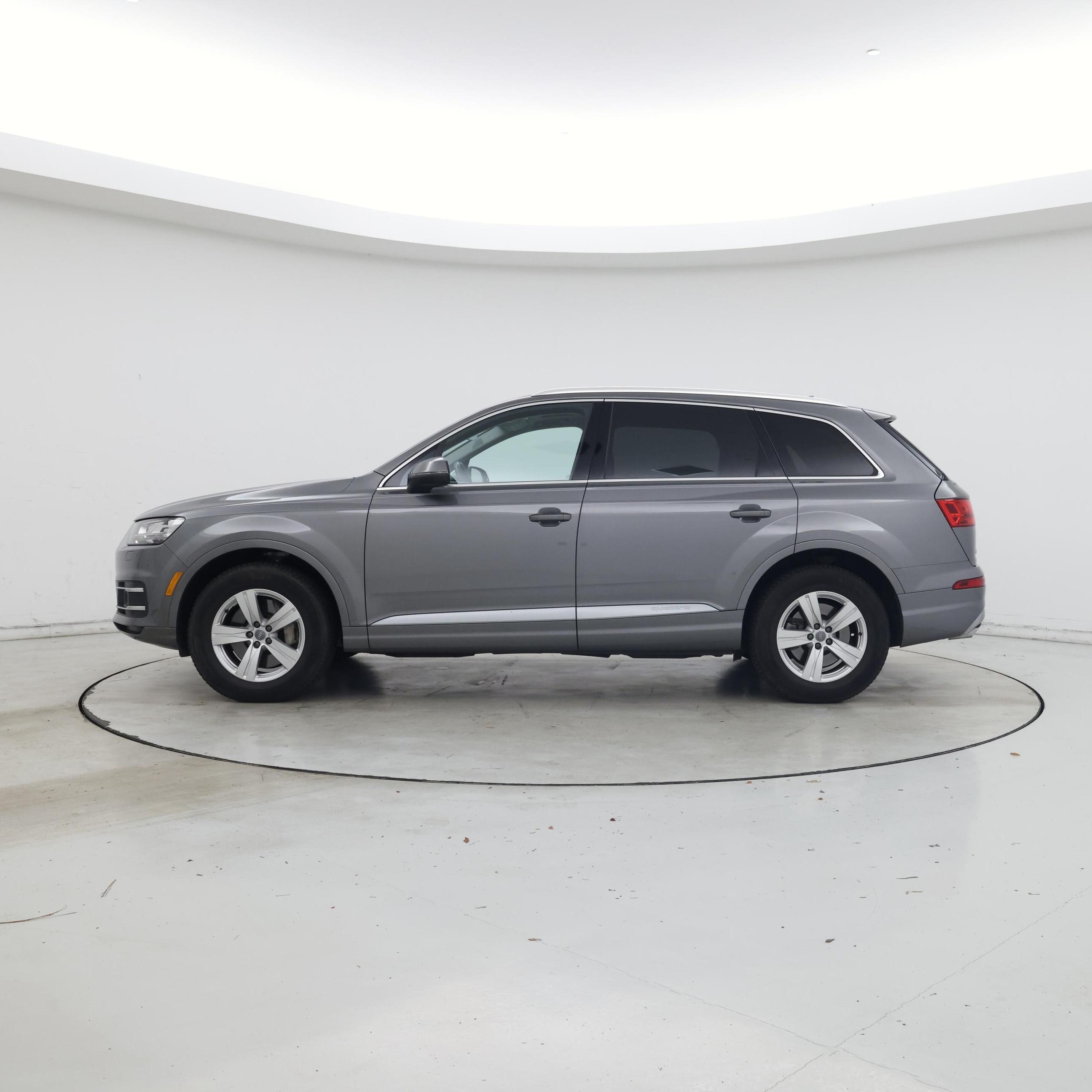 Thumbnail: 2018 Audi Q7 - 3