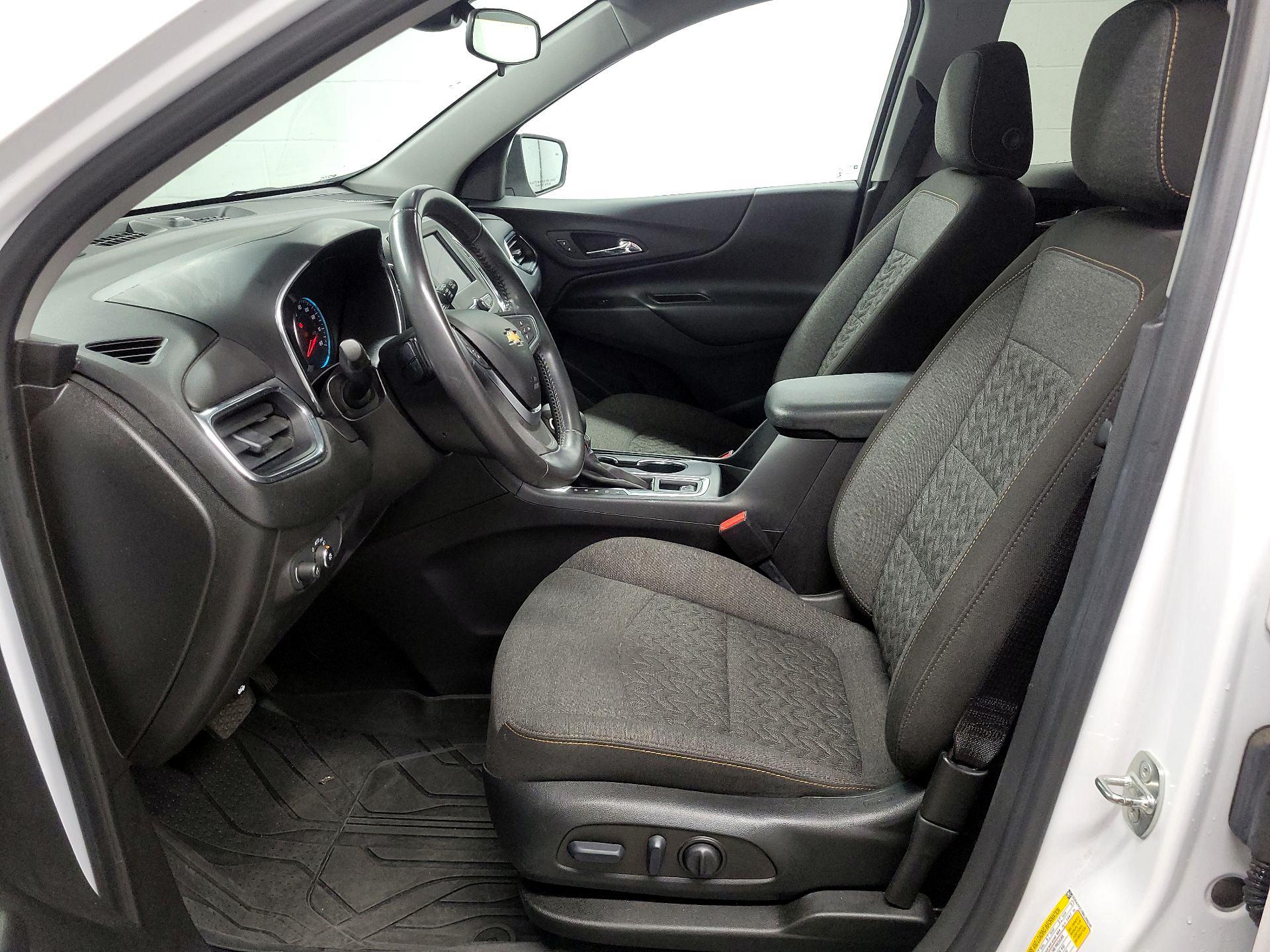 Thumbnail: 2022 Chevrolet Equinox - 11