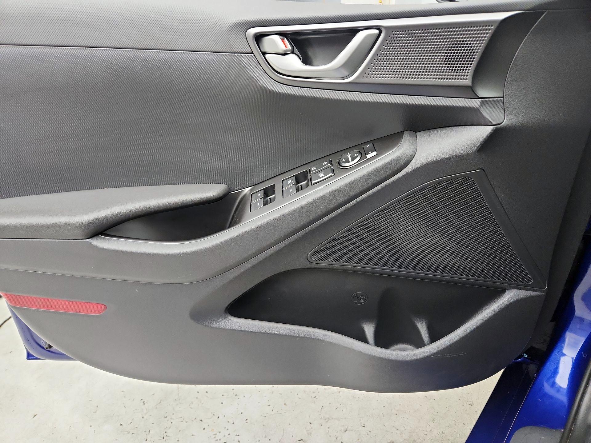 Thumbnail: 2022 Hyundai Ioniq - 12