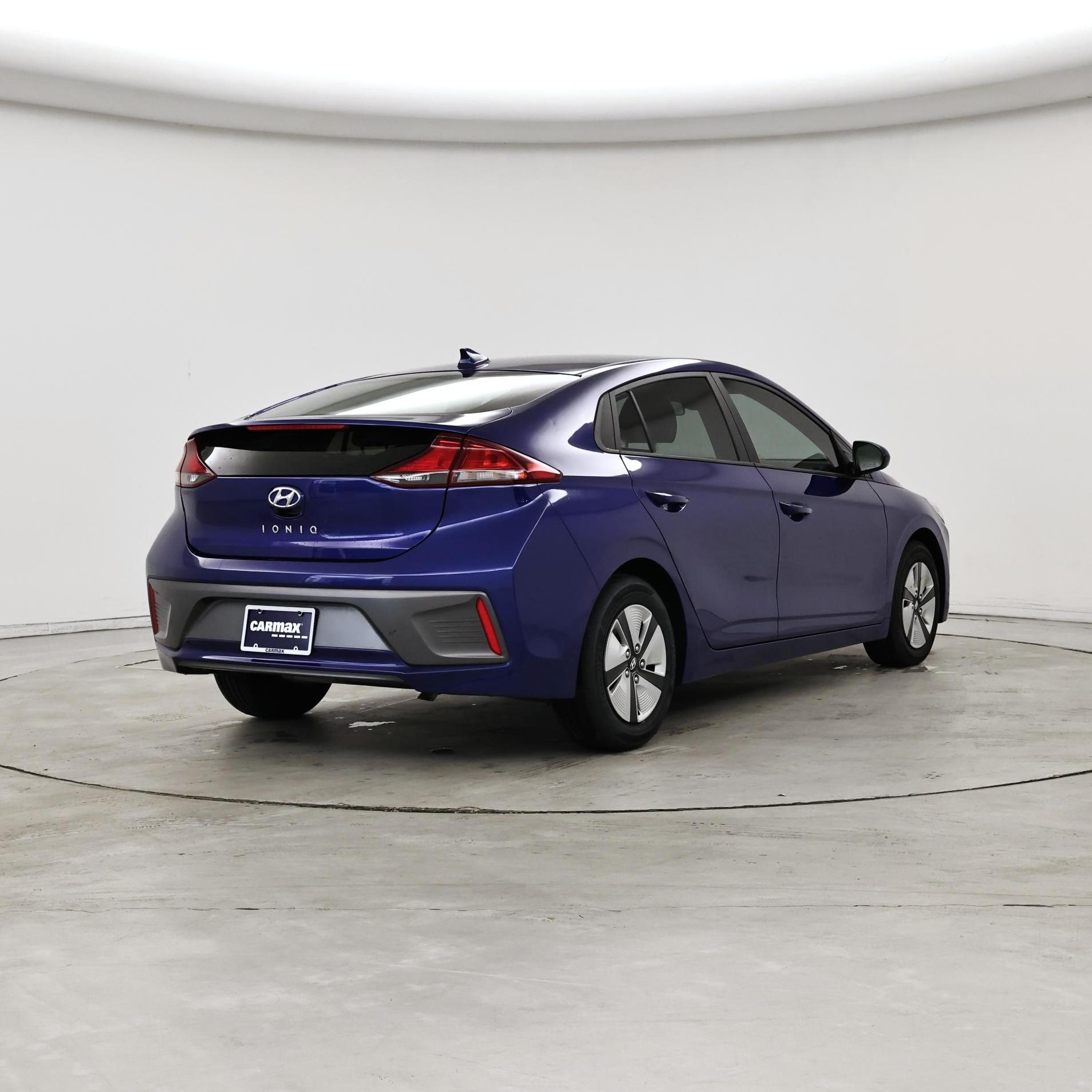 Thumbnail: 2022 Hyundai Ioniq - 8