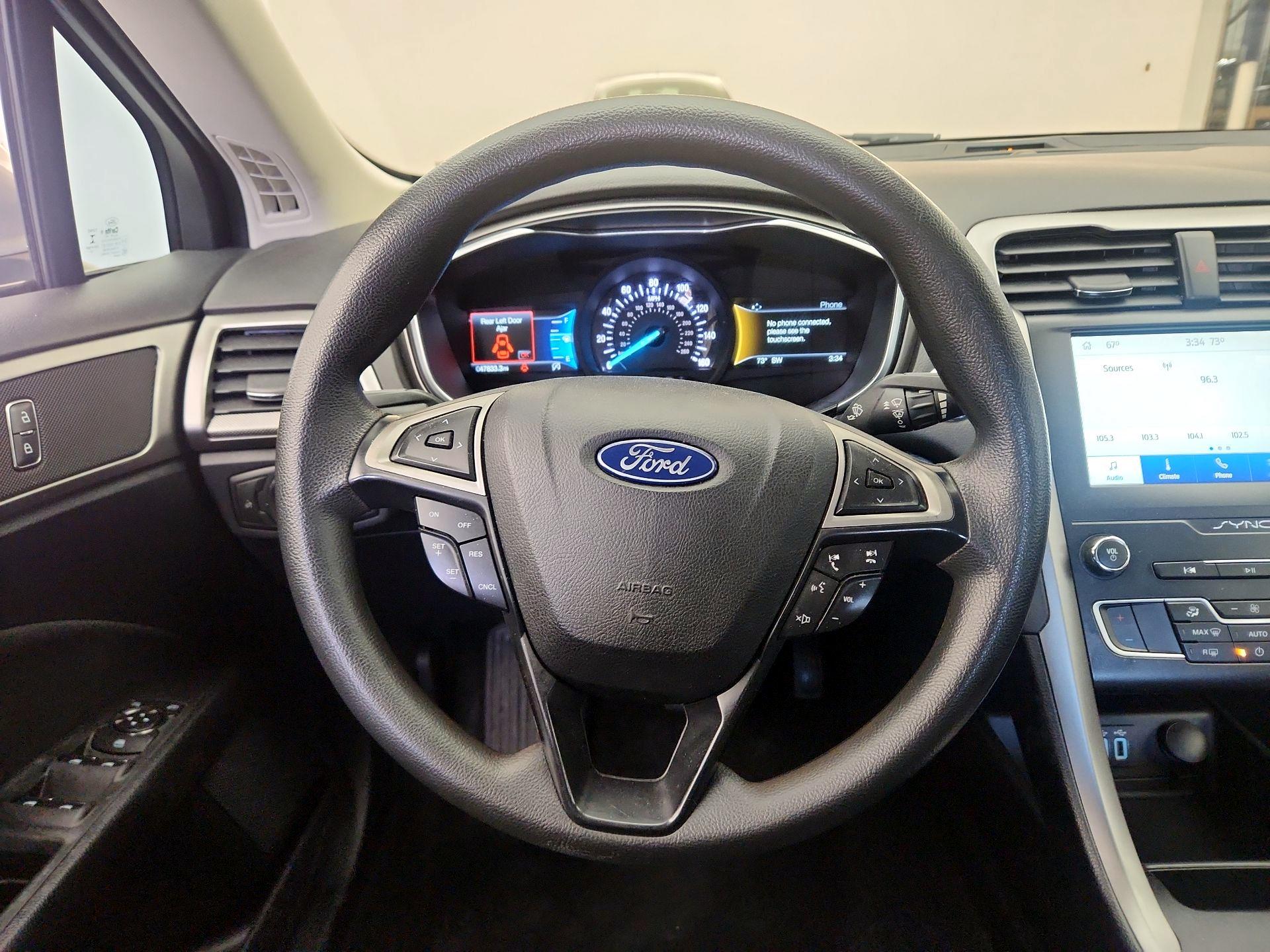 Thumbnail: 2020 Ford Fusion - 10