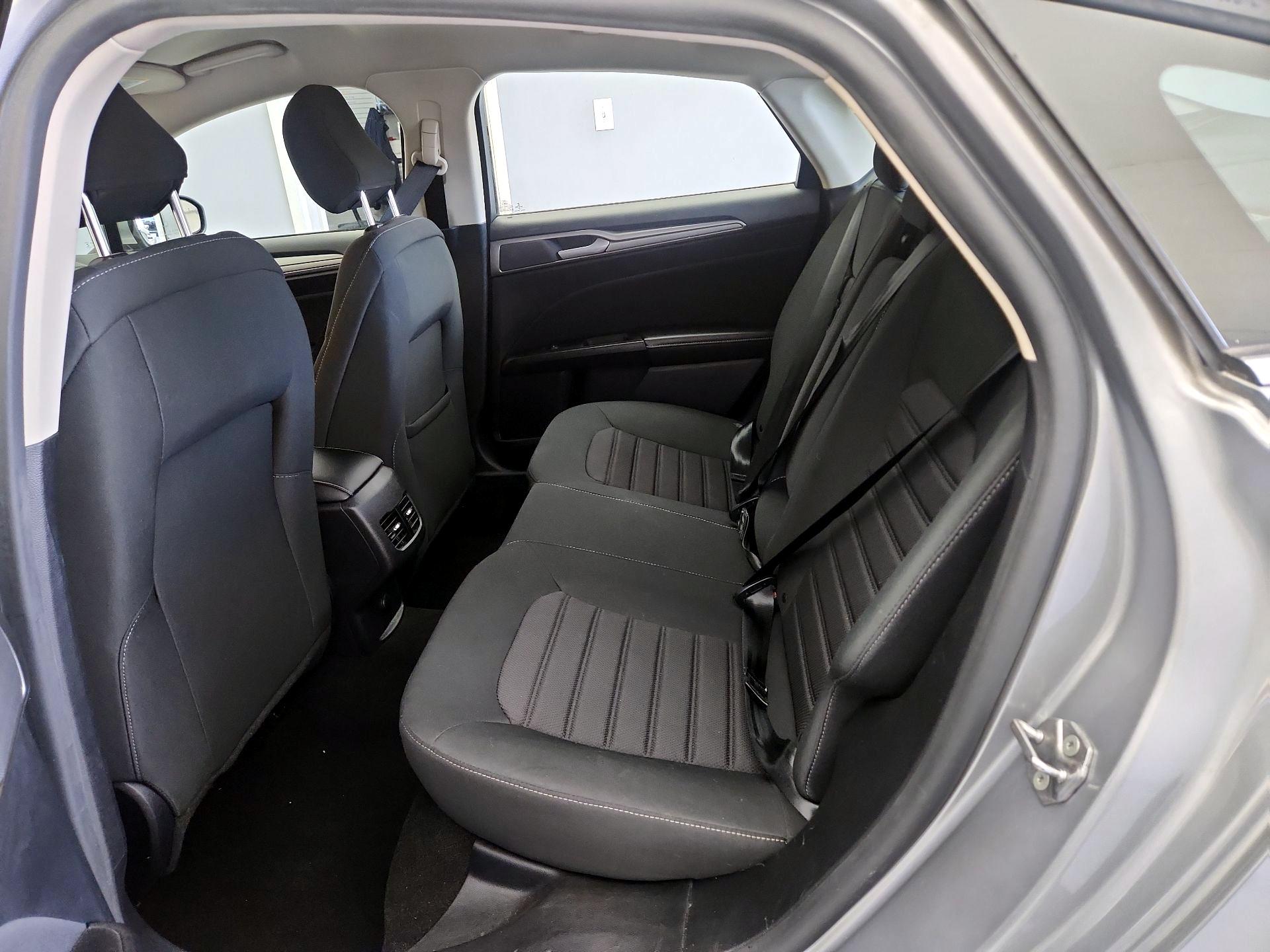 Thumbnail: 2020 Ford Fusion - 19