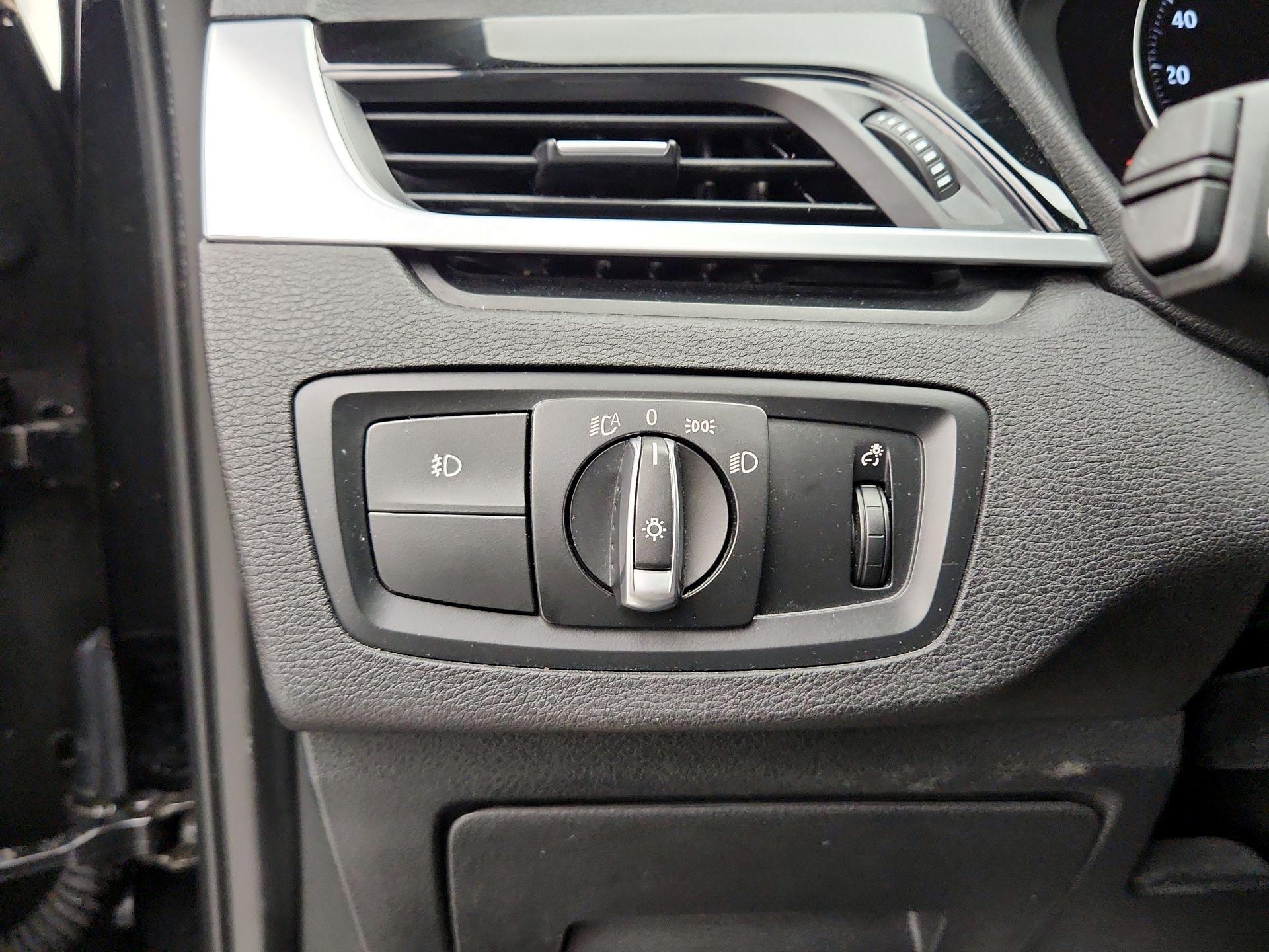 Thumbnail: 2019 BMW X1 - 13