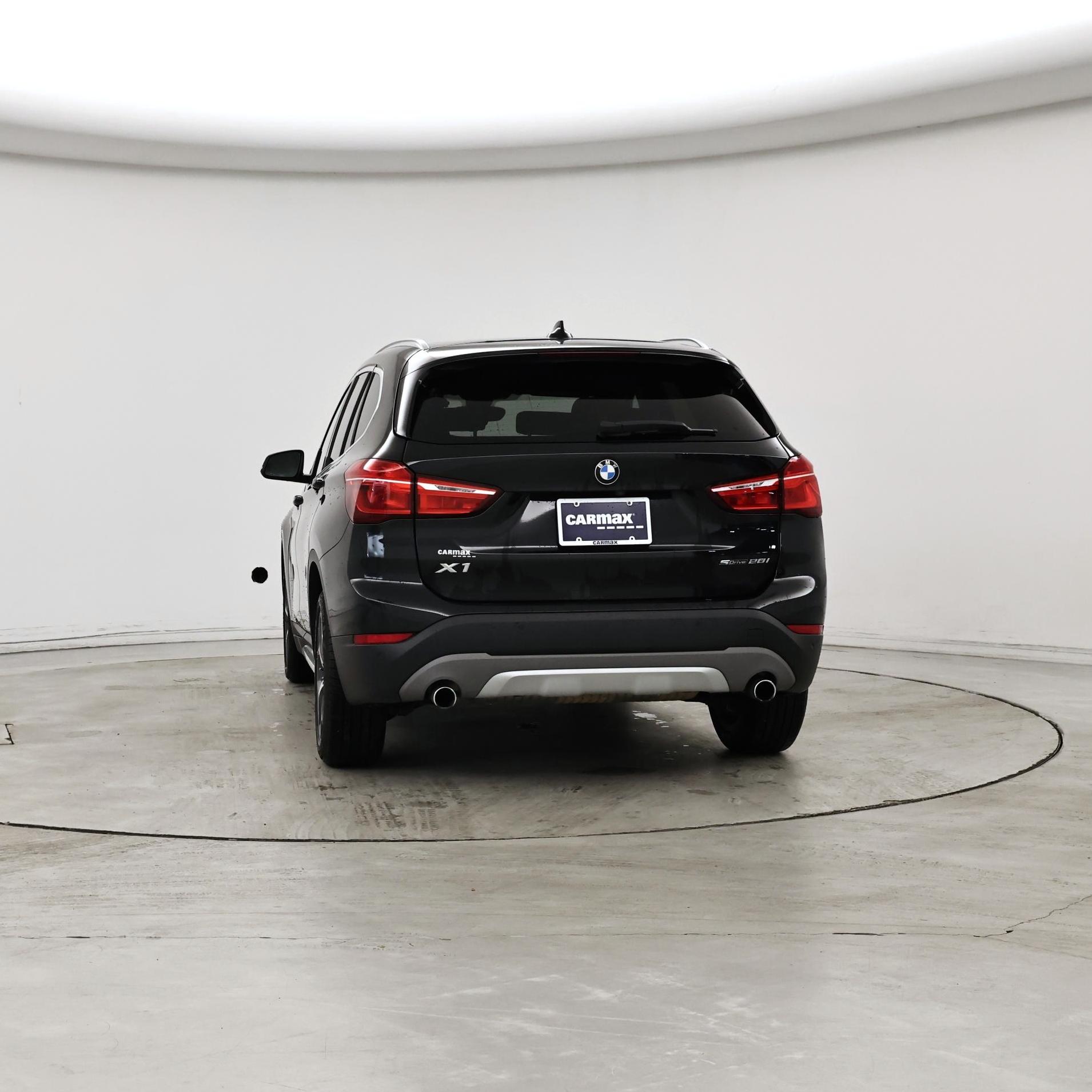 Thumbnail: 2019 BMW X1 - 6