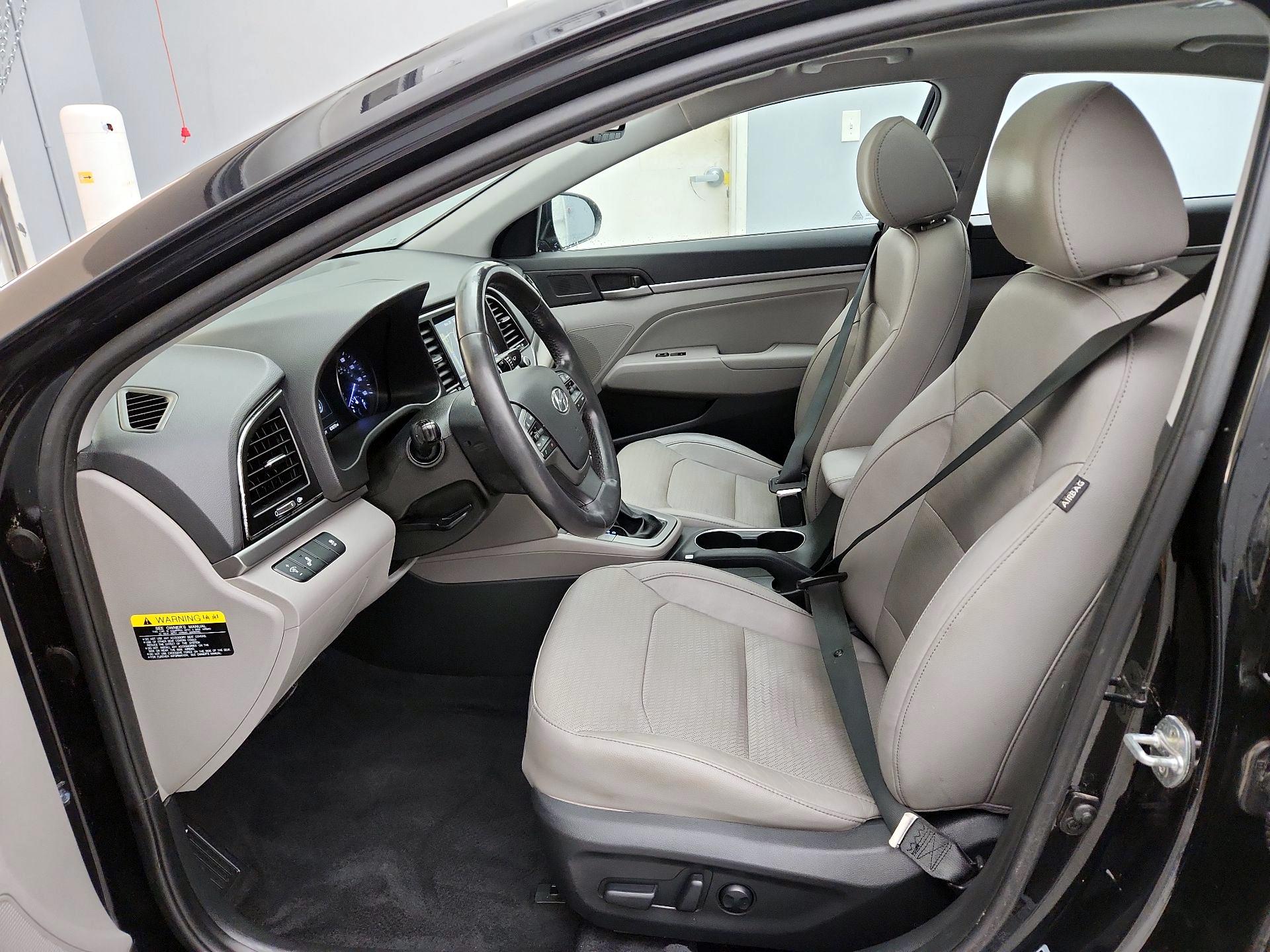 Thumbnail: 2017 Hyundai Elantra - 11